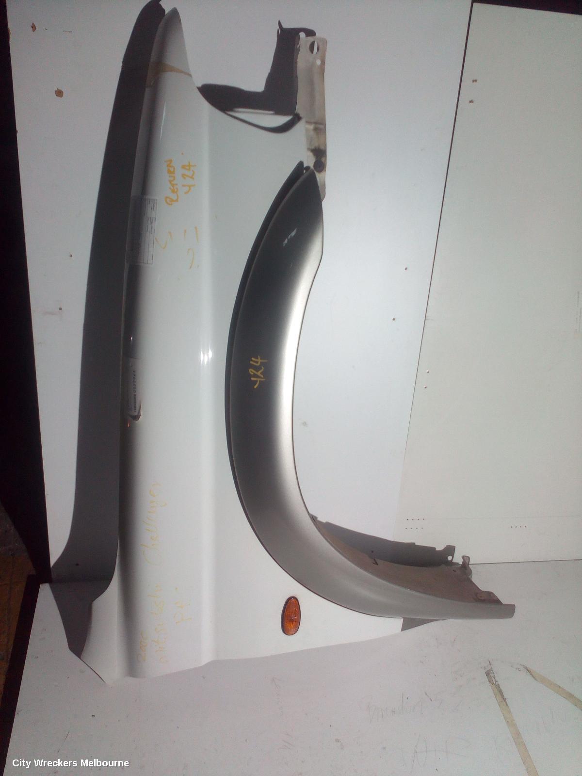 MITSUBISHI CHALLENGER RIGHT GUARD, PA, 09/2000 - 01/2006 - Image 3