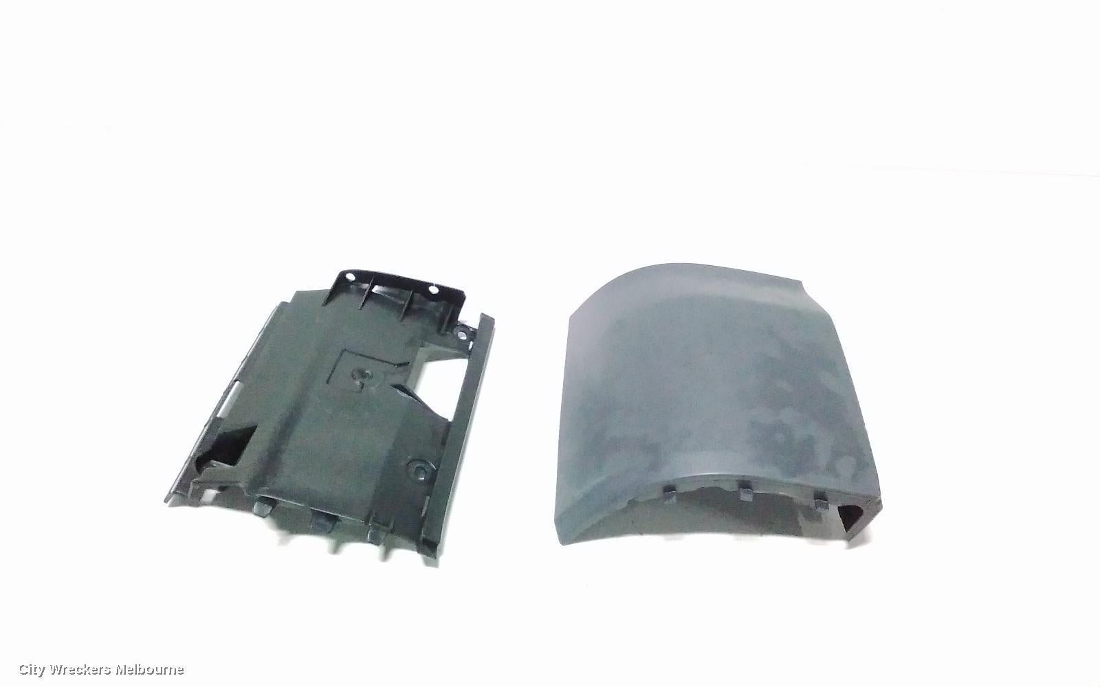 VOLKSWAGEN TRANSPORTER, T5 08/2004 - 02/2010, T5 ~ LHR FILLER PANEL UNDER THE TAILGHT : 117926 - Image 2