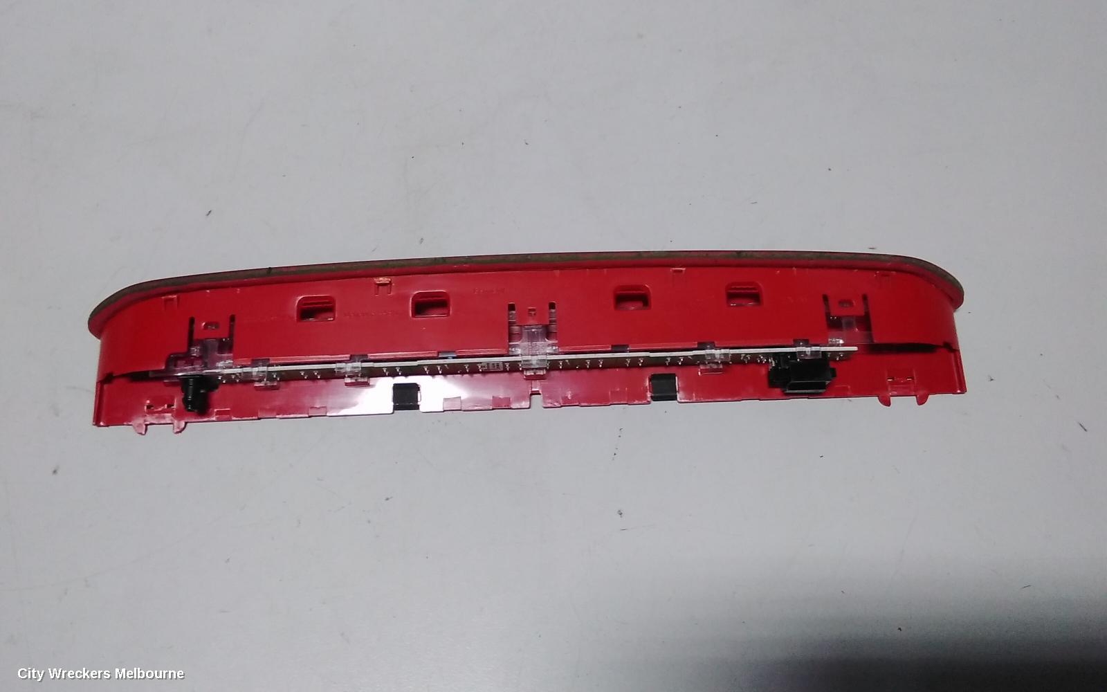 VOLKSWAGEN GOLF HIGH LEVEL STOPLIGHT, GEN 7, 11/2012 - 08/2020 - Image 3