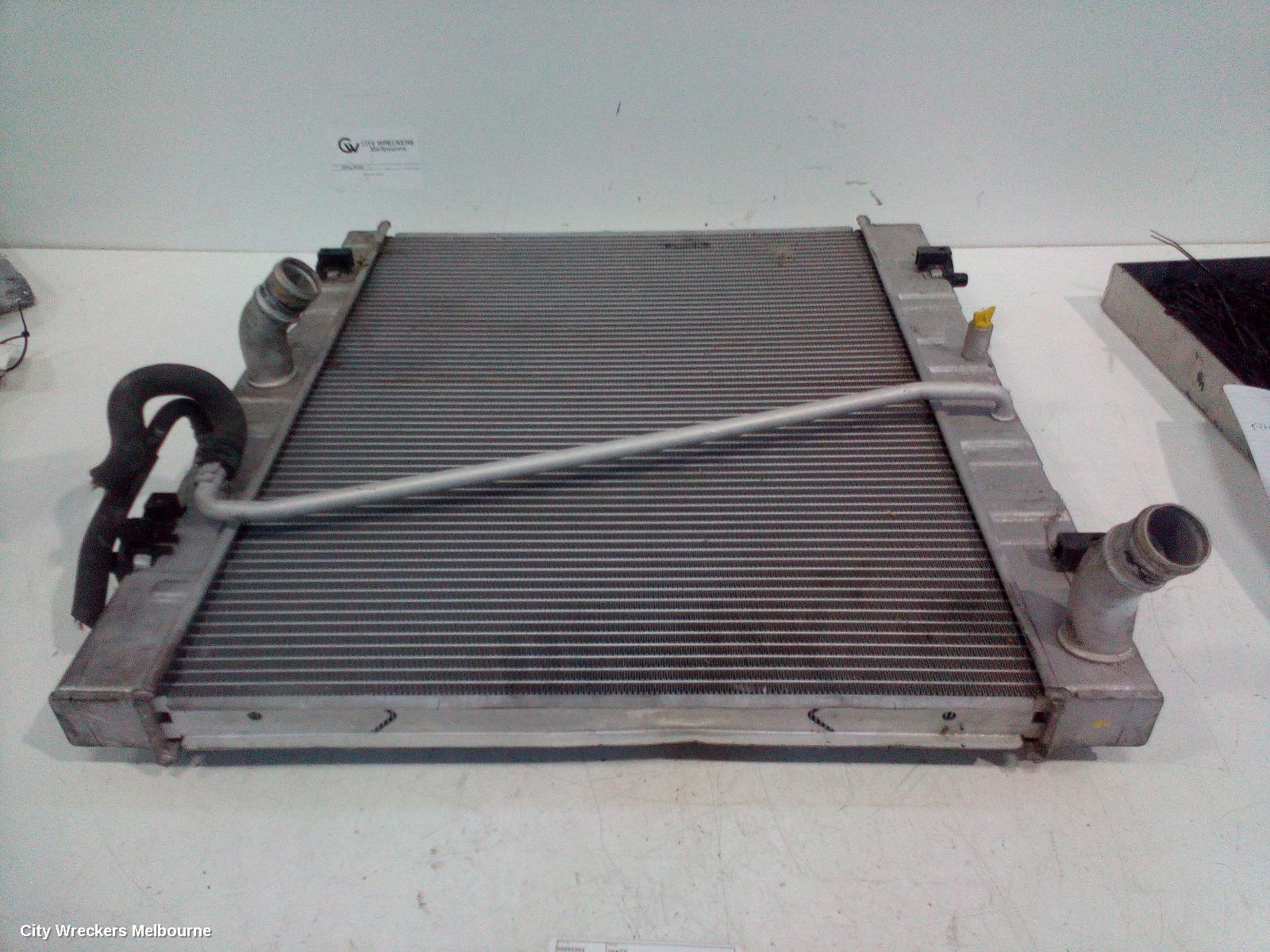 TOYOTA HIACE RADIATOR, MANUAL, 2.7, 2TR-FE, PETROL, TRH, 03/2005 - 04/2019 - Image 1