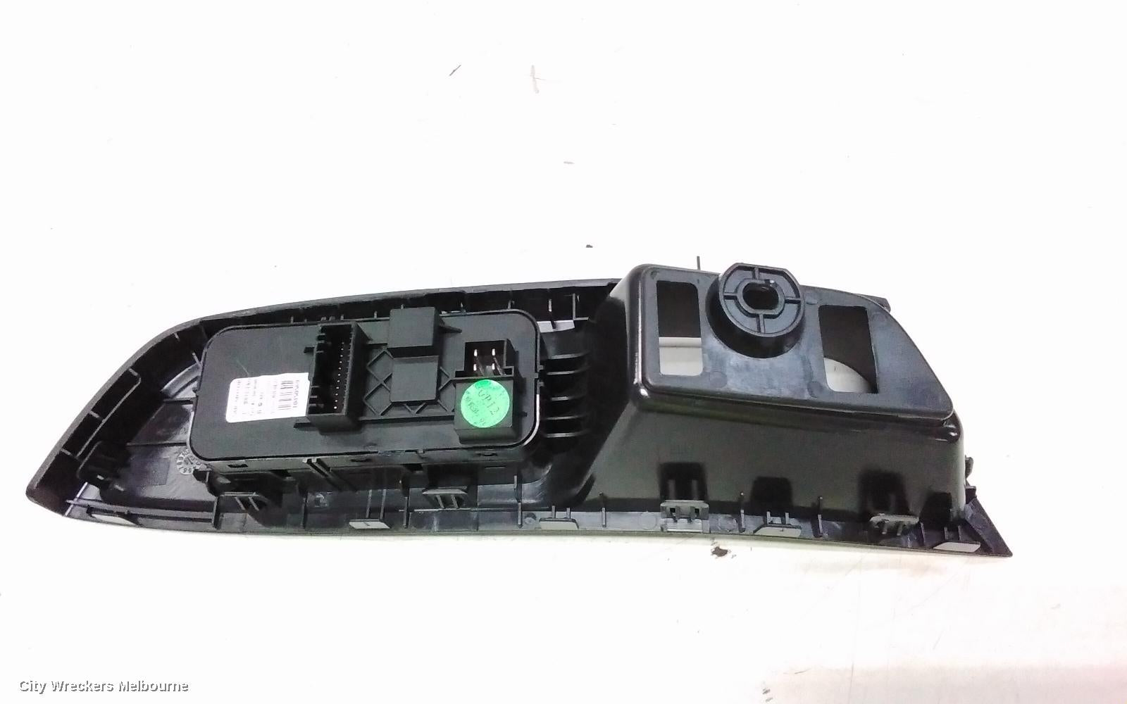 MG MG3 PWR DR WIND SWITCH, RH FRONT (MASTER SWITCH), SZP1, 07/2016 ONWARDS - Image 3