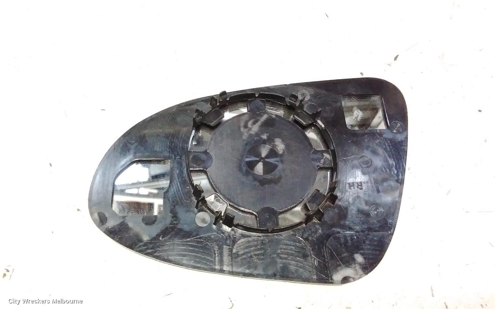TOYOTA COROLLA RIGHT DOOR MIRROR, ZRE172R, SEDAN, W/ 7 PIN PLUG TYPE, 12/2013 - 06/2019 - Image 3
