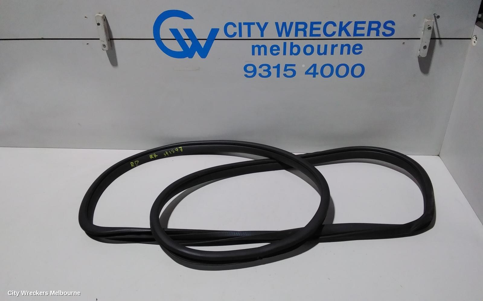 TOYOTA C-HR, GEN 1, 12/2016 - 09/2023, RHR DOOR SEAL RUBBER ON THE BODY: 83739 - Image 1