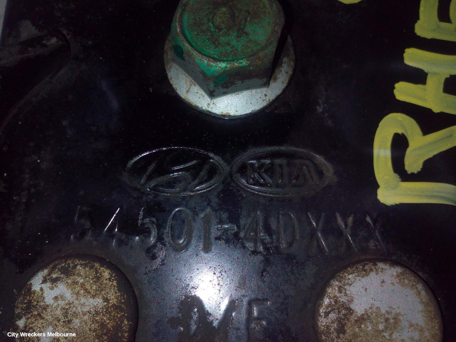 KIA CARNIVAL/GRAND CARNIVAL RIGHT FRONT LOWER CONTROL ARM, VQ, 01/2006 ONWARDS - Image 3
