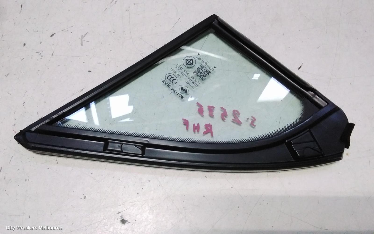 MG MG3 RIGHT FRONT 1/4 DOOR GLASS, SZP1, 07/2016 - 10/2024 - Image 3