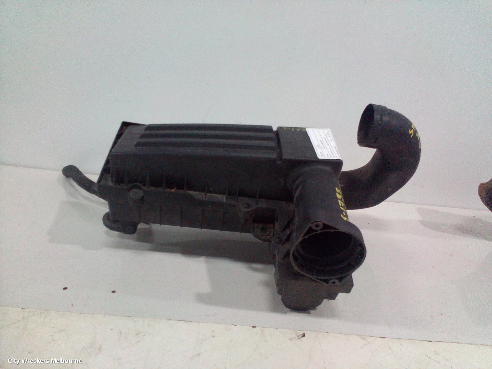 VOLKSWAGEN CADDY AIR CLEANER/BOX, AIR CLEANER, 2K, 1.6, DIESEL, 08/2010 - 06/2015 - Image 3