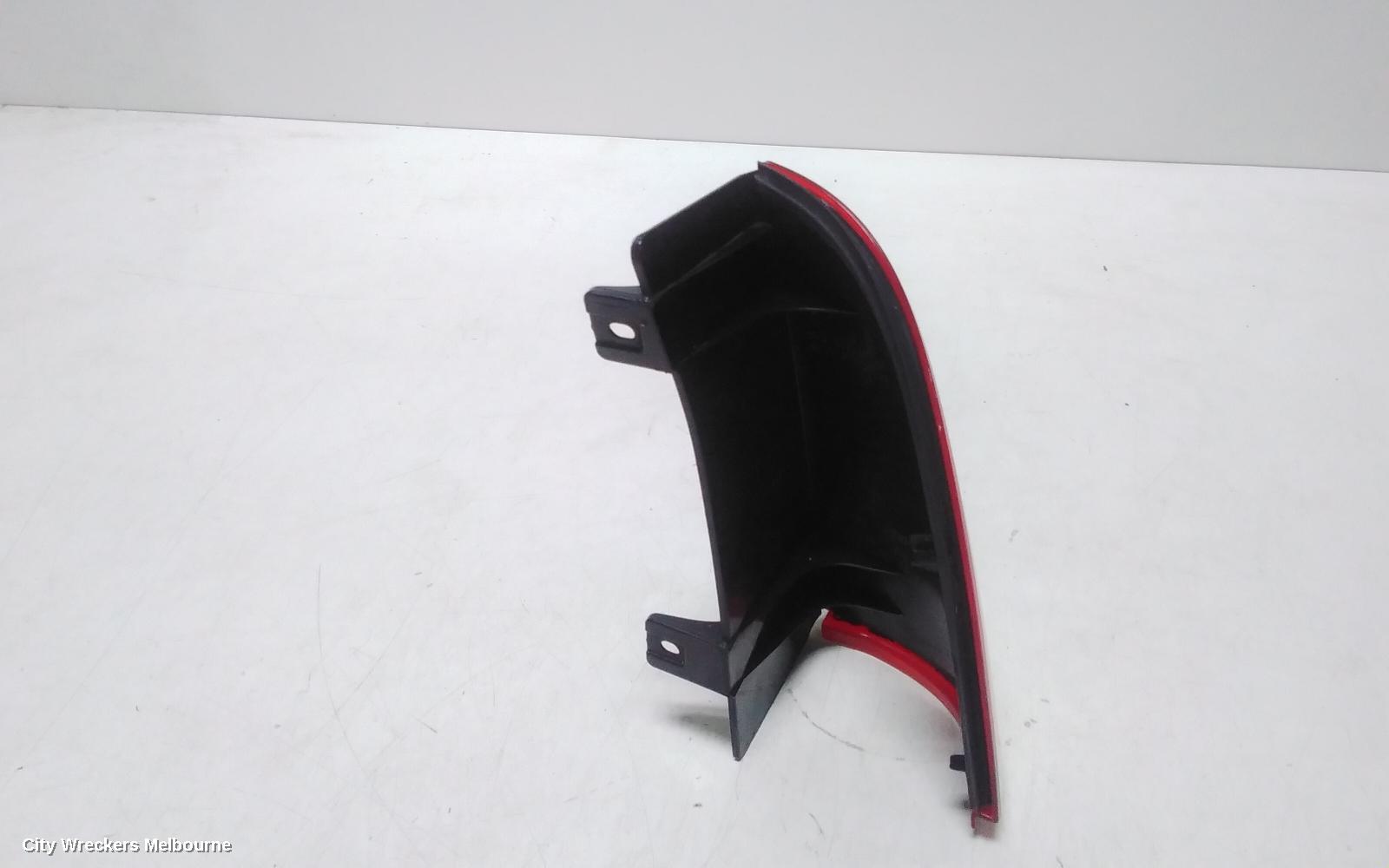 MERCEDES VITO LEFT TAILLIGHT, UPPER TAILGATE, 639, 04/2004 - 02/2015 - Image 3