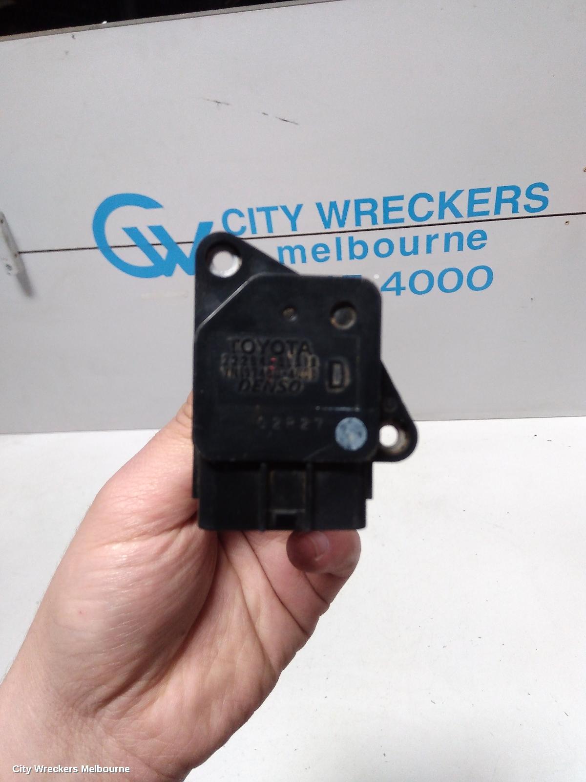 TOYOTA HILUX AIR FLOW METER, 2.7, PETROL, 03/2005 - 08/2015 - Image 3