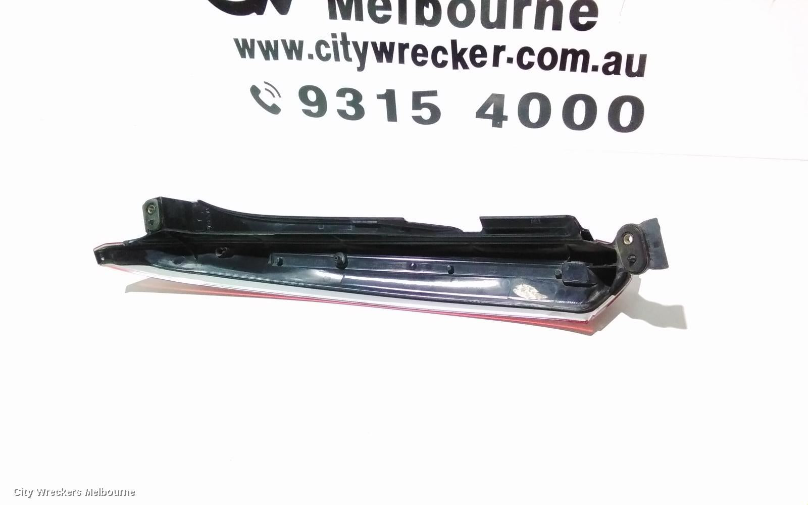 VOLVO XC90 RIGHT TAILLIGHT, UPPER, 07/2003 - 08/2006 - Image 3