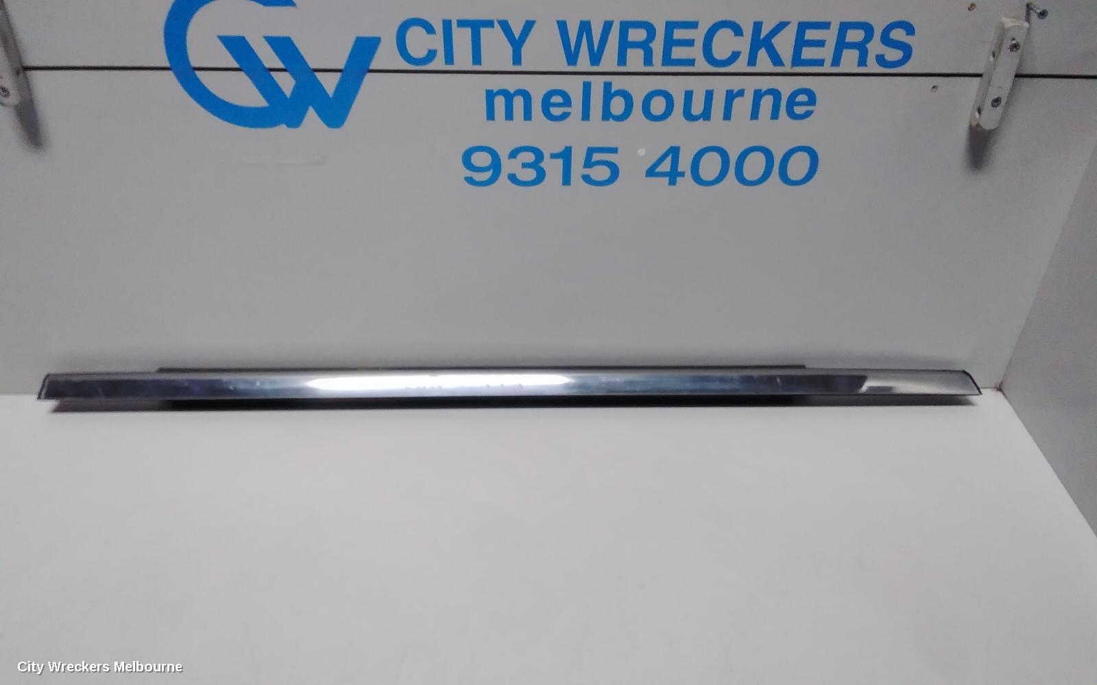 JEEP GRANDCHEROKEE DOOR MOULD, LHR CHROME BELT MOULD: 75239, WK, 10/2010 - 02/2022 - Image 2