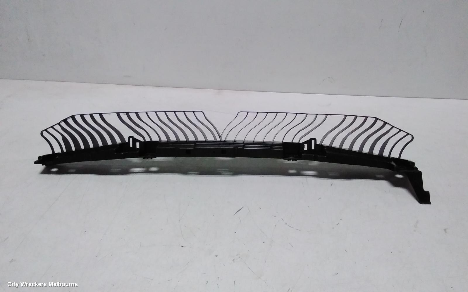 VOLKSWAGEN POLO, AW, 09/2017 ONWARDS, CENTER REAR BAR BRAKET: 143534 - Image 1