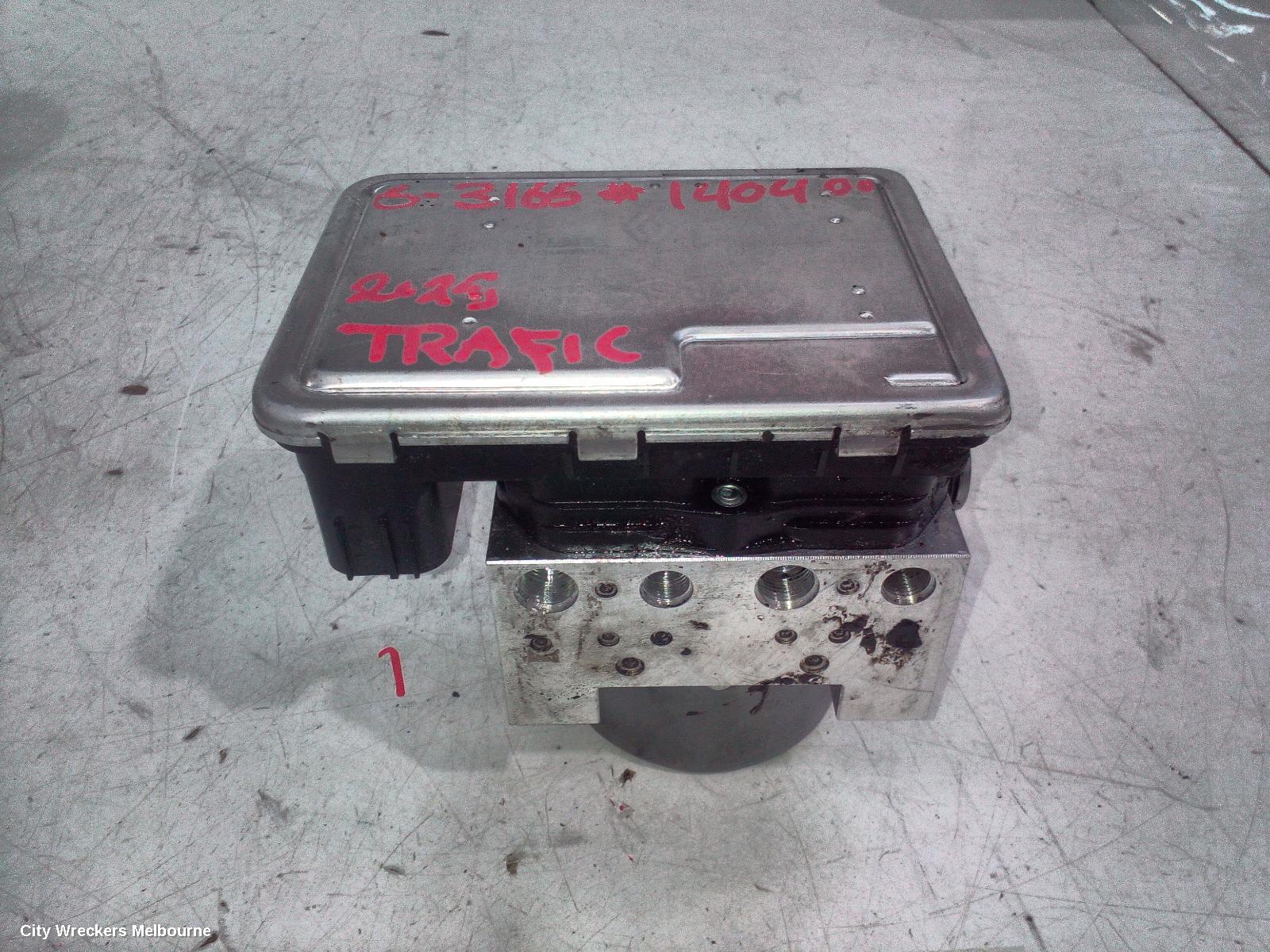 RENAULT TRAFIC ABS PUMP/MODULATOR, X82, P/N 476601418R, 01/2015 ONWARDS - Image 1