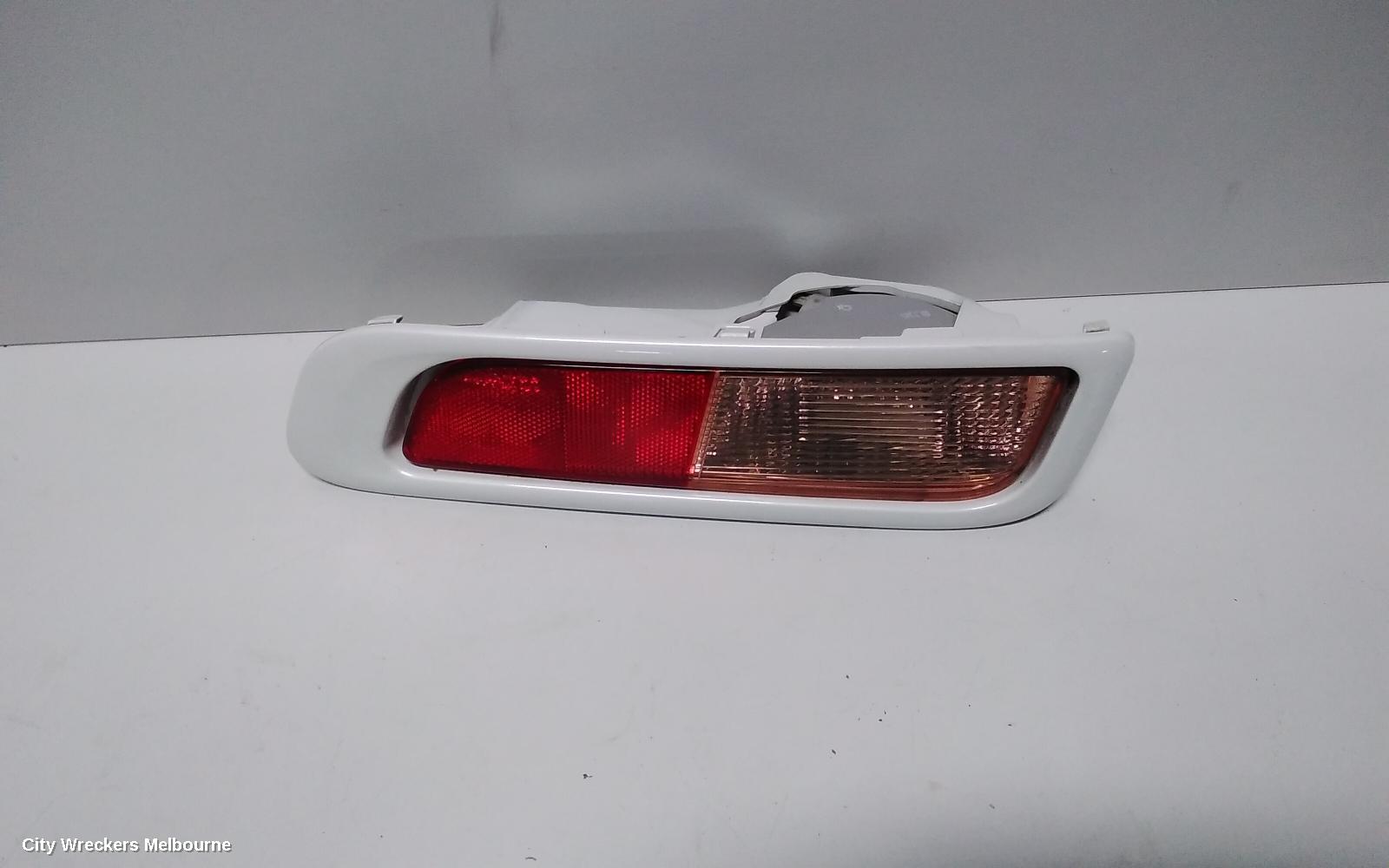 MITSUBISHI OUTLANDER LEFT TAILLIGHT, ZJ, BUMPER REFLECTOR, 10/2012 - 03/2015 - Image 3
