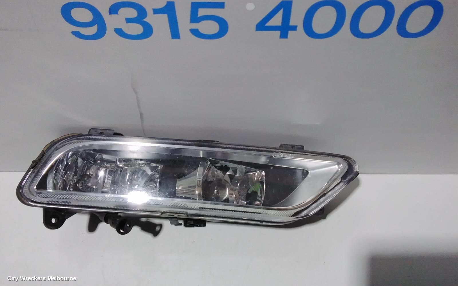 VOLKSWAGEN PASSAT RIGHT INDICATOR/FOG/SIDE, BUMPER FOGLAMP, 3C/MK6 B7, SEDAN/WAGON, NON DAYTIME RUNNING LAMP, 09/2010 - 05/2015 - Image 2