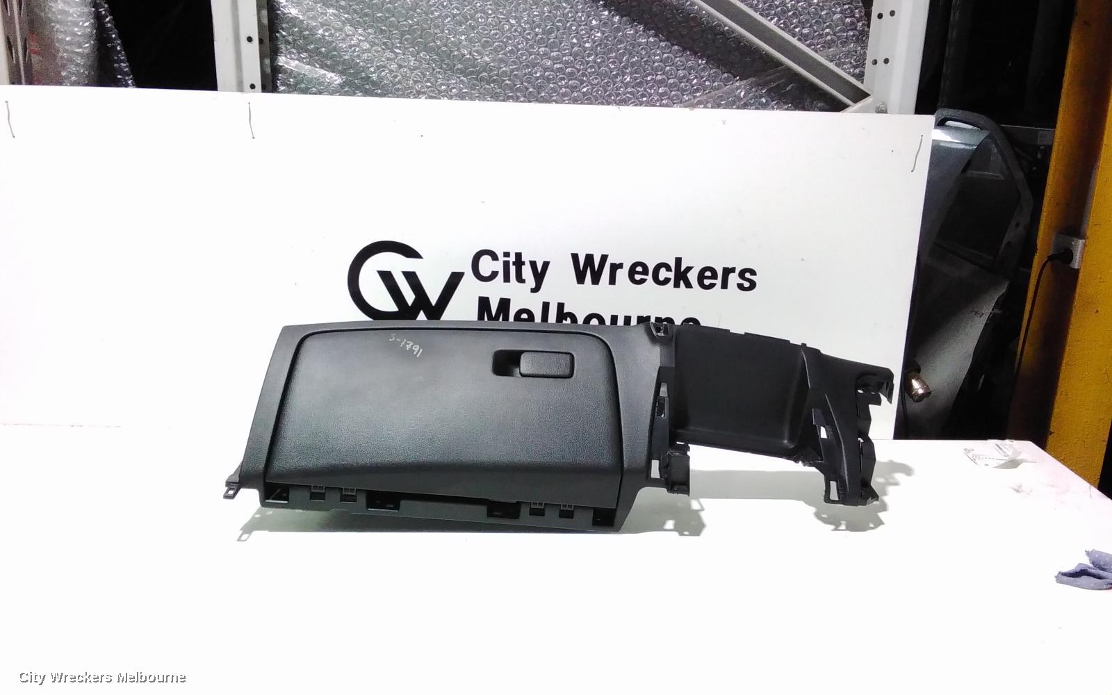 KIA SELTOS GLOVE BOX, SP2, 07/2019 ONWARDS - Image 2