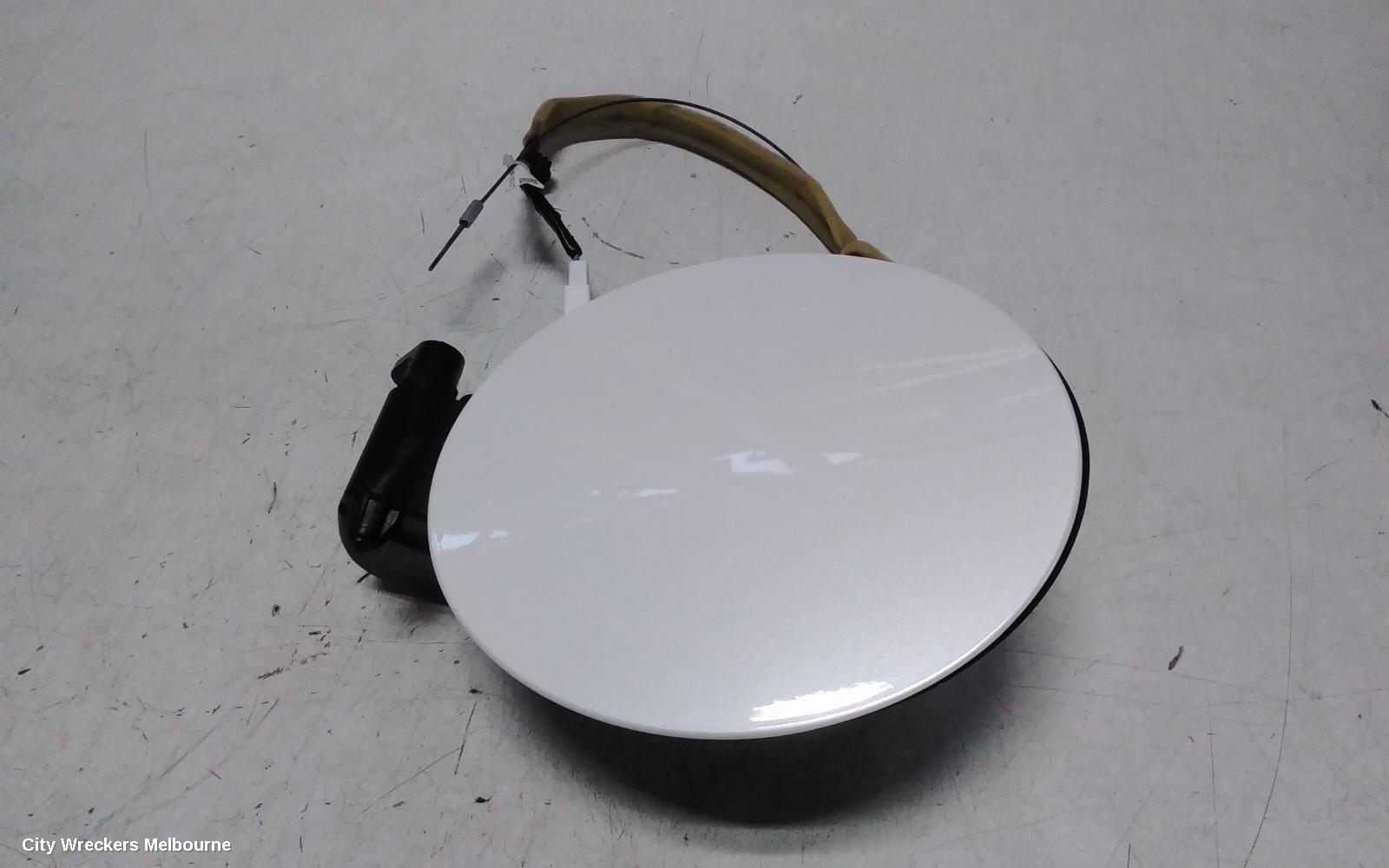 MAZDA CX30 FUEL DOOR / FILLER, DM, FUEL DOOR, 10/2019 ONWARDS - Image 3