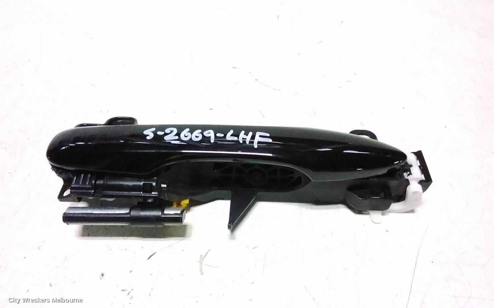 TOYOTA YARIS DOOR HANDLE, LH FRONT, OUTER, NON KEYLESS ENTRY TYPE, XP210 SERIES, 04/2020 ONWARDS - Image 2