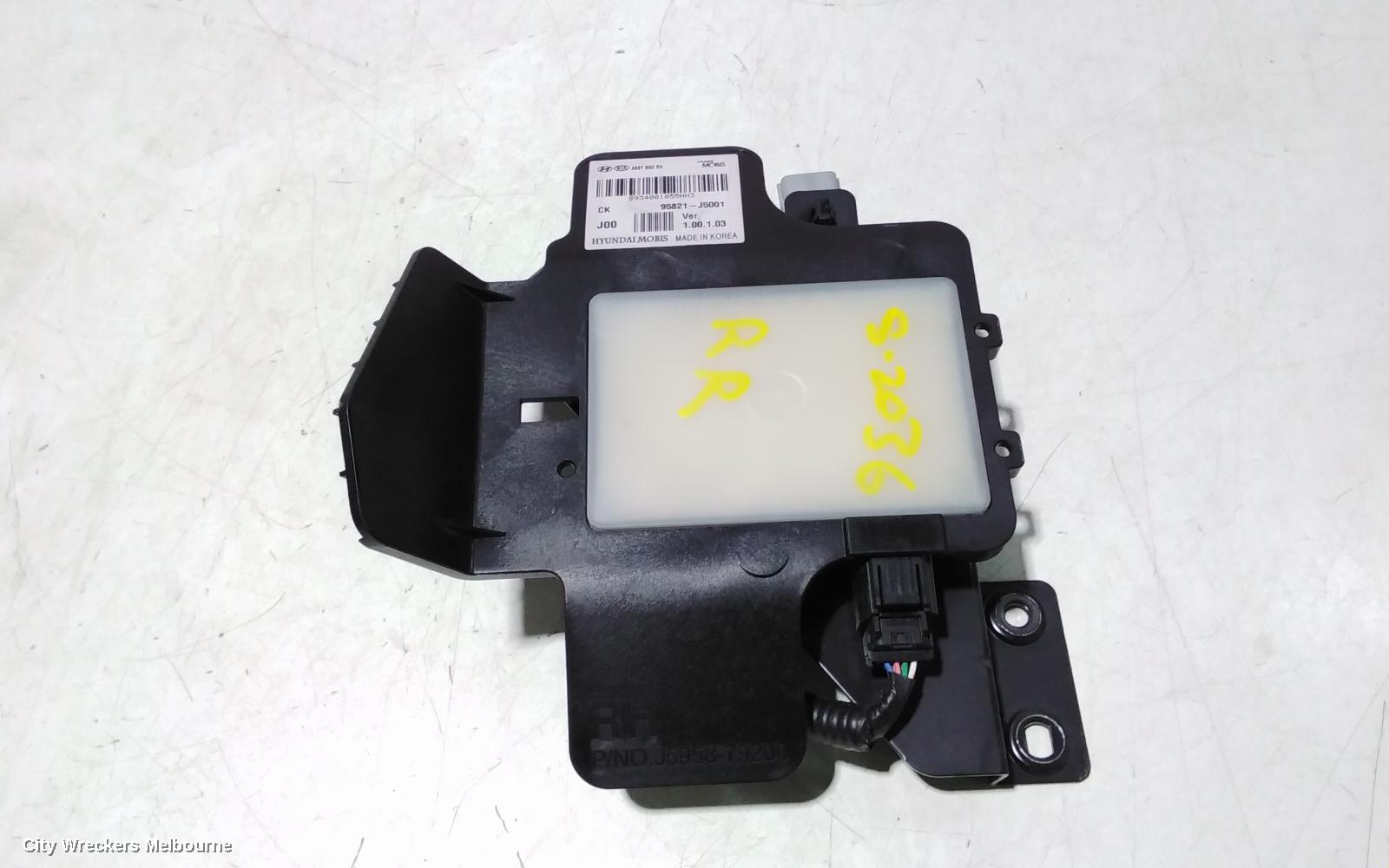 KIA STINGER, MISC SWITCH, CK, 06/2017 - 04/2023, RIGHT BLIND SPOT MODULE  P/N 95821-J5001: 107894 - Image 3