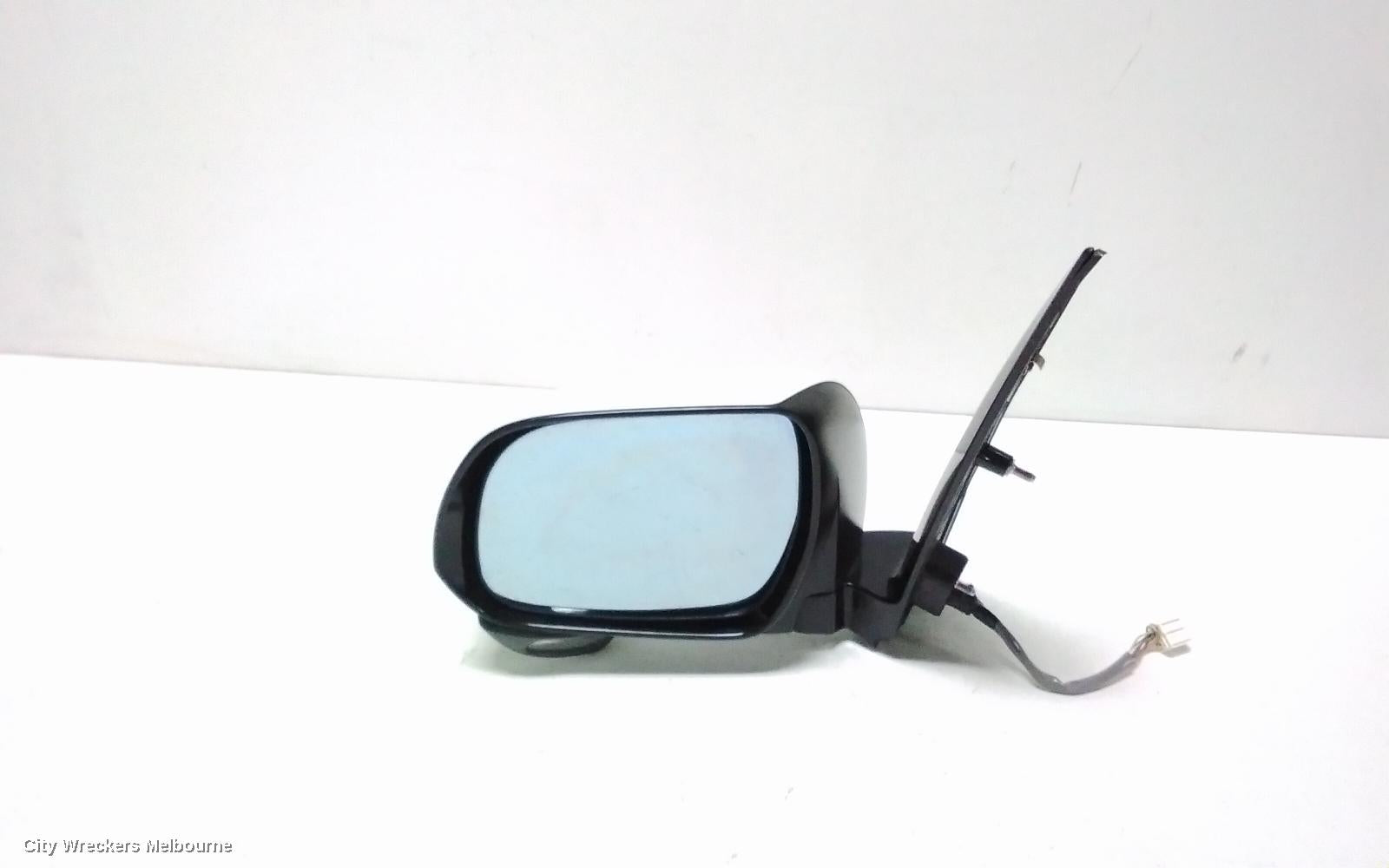 TOYOTA ESTIMA LEFT DOOR MIRROR, XR50, 7 WIRE, W/ INDICATOR & CAMERA TYPE, 05-19 (IMPORT) - Image 2