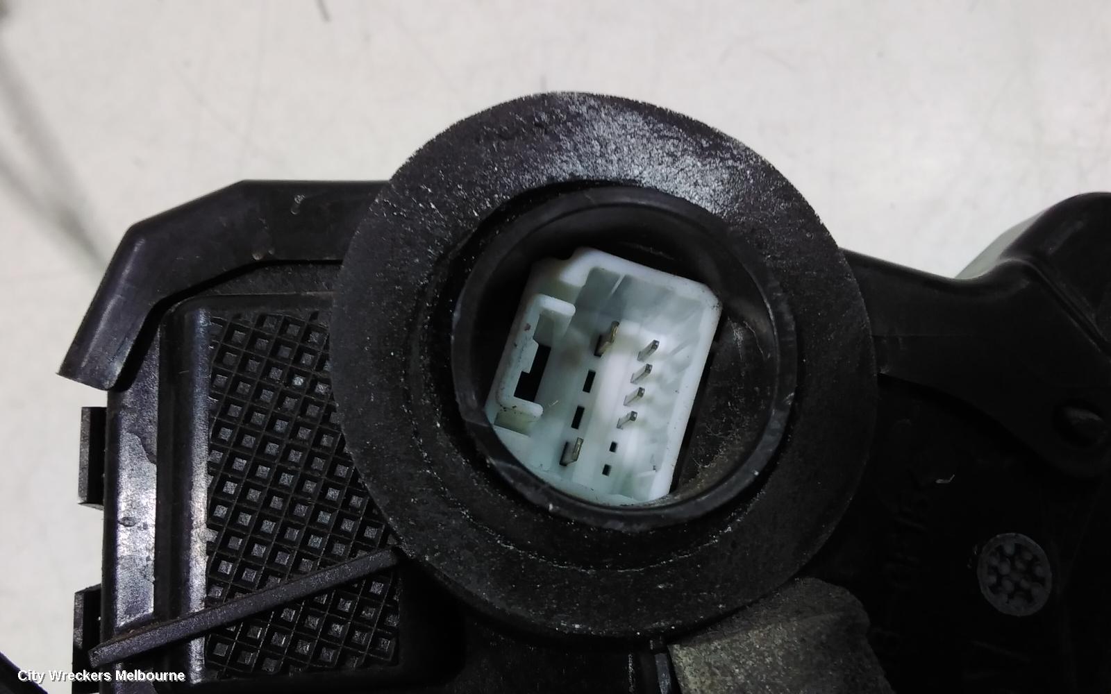 TOYOTA HIACE DOOR/BOOT/GATE LOCK, RIGHT FRONT DOOR LOCK, TRH/KDH, 03/2005 - 04/2019 - Image 3