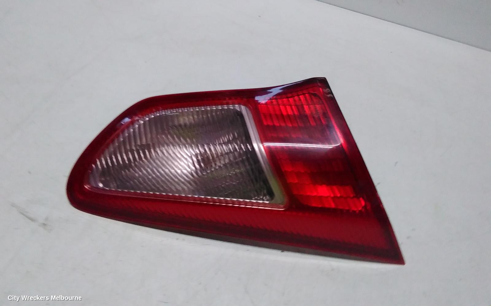 MITSUBISHI LANCER REAR GARNISH, TAILGATE LAMP (LH SIDE), CJ-CF, HATCH, 10/2008 - 12/2017 - Image 3