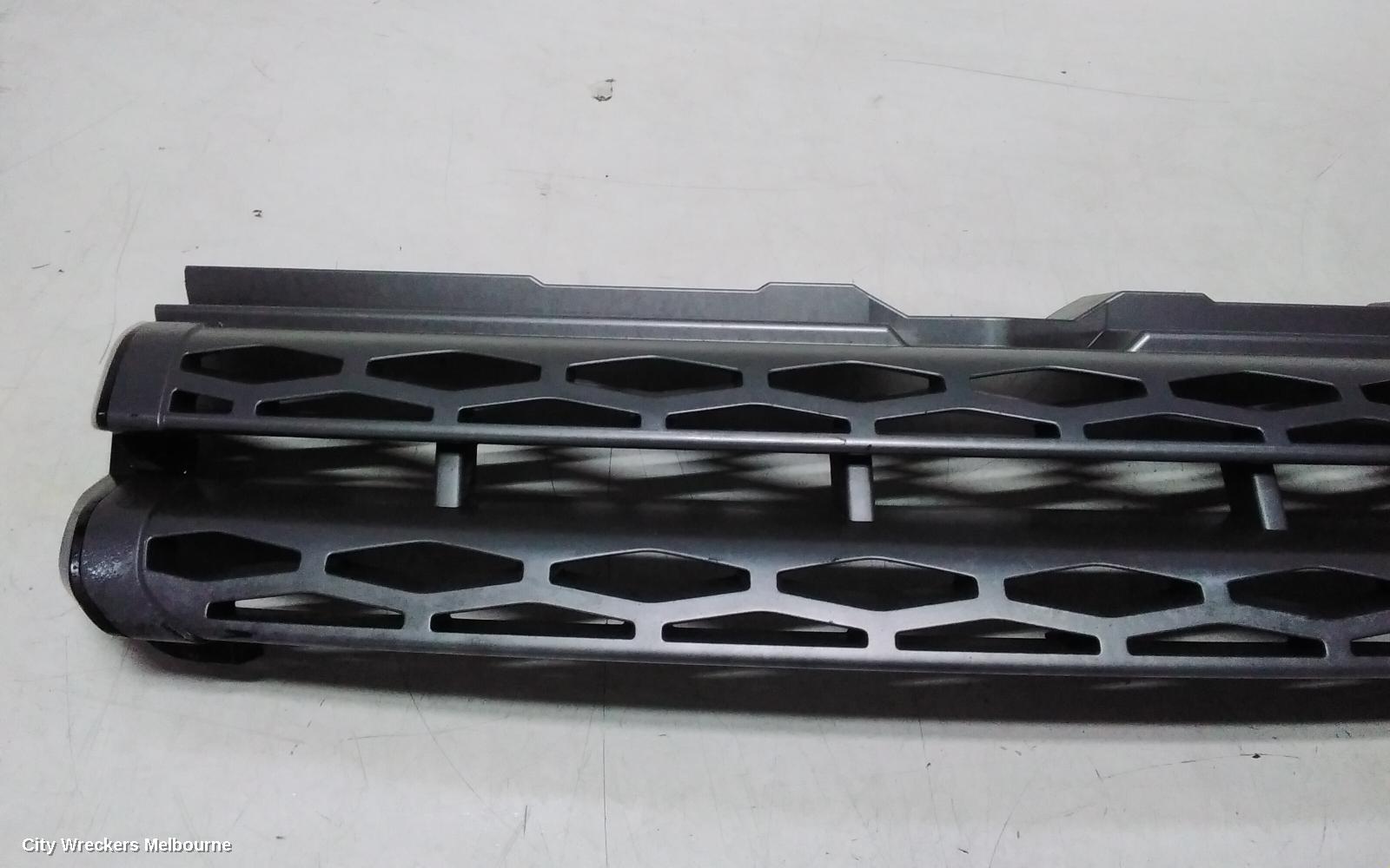LAND ROVER RANGEROVER EVOQUE GRILLE, RADIATOR GRILLE, L538, PURE/PURE TECH, ATLAS/BRUNEL 11/2011 - 06/2015 - Image 3