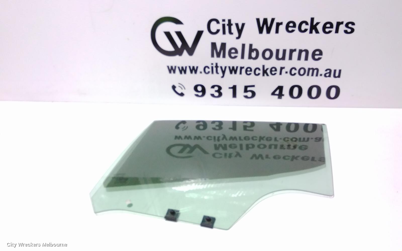 RENAULT CLIO LEFT REAR DOOR WINDOW, X98, 09/2013 - 10/2019 - Image 1