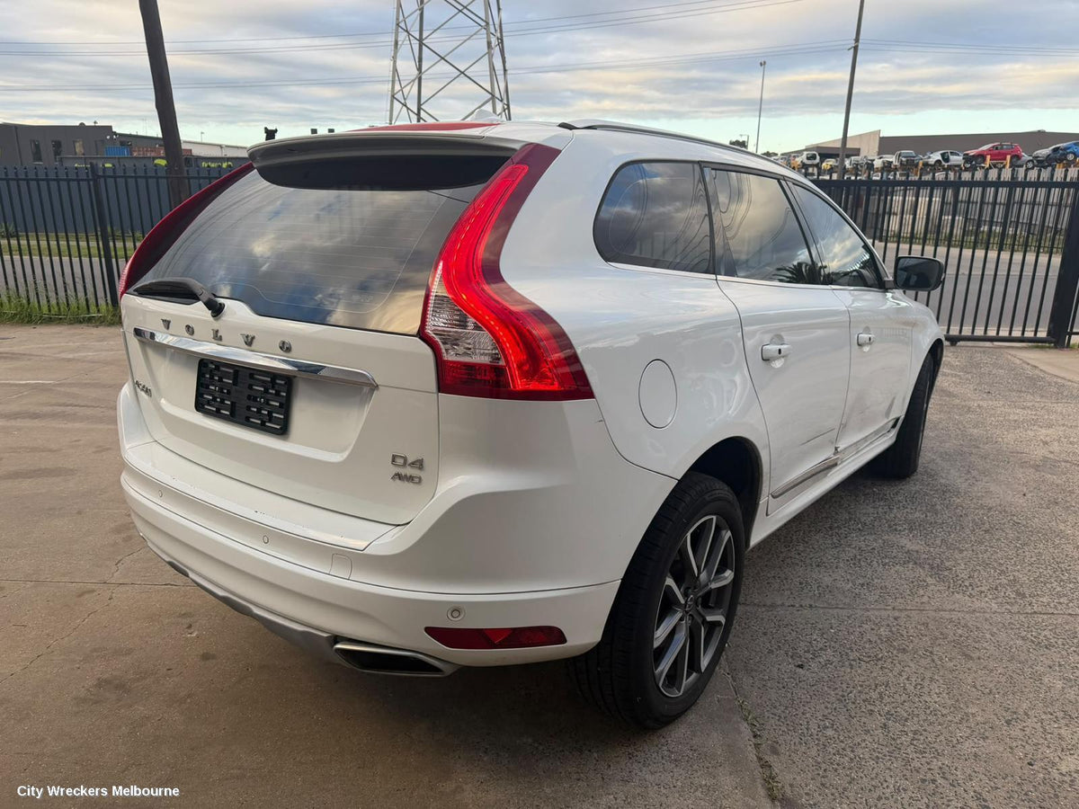 VOLVO XC60 ENGINE, DIESEL, 2.4, D5244T21 (VIN DZA5), TWIN TURBO, DZ, 04/2015 - 04/2017 - Image 2