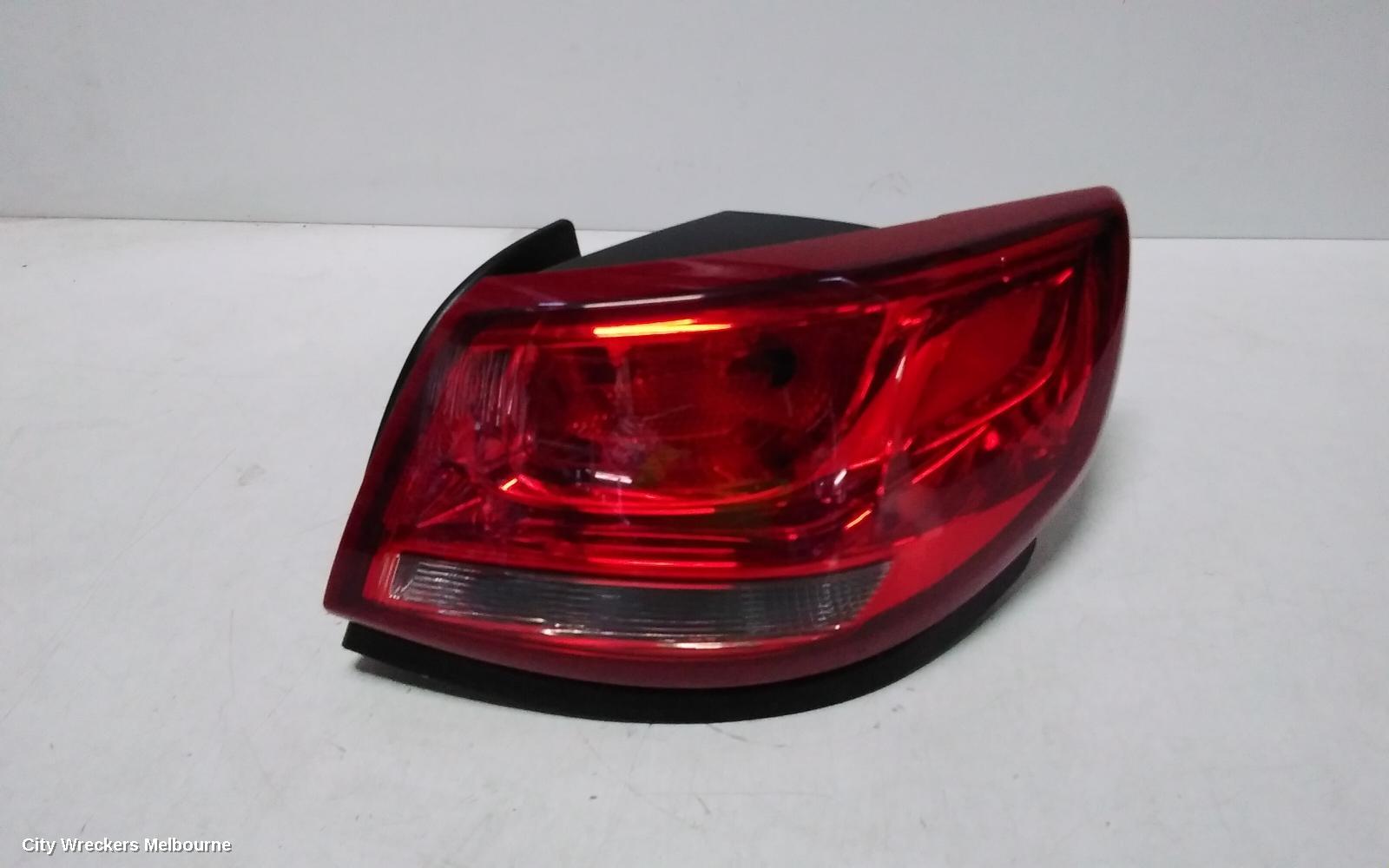 HOLDEN COMMODORE RIGHT TAILLIGHT, VF, SEDAN, CLEAR TYPE, EVOKE/SV6/SS/INTERNATIONAL, 05/2013 - 12/2017 - Image 1