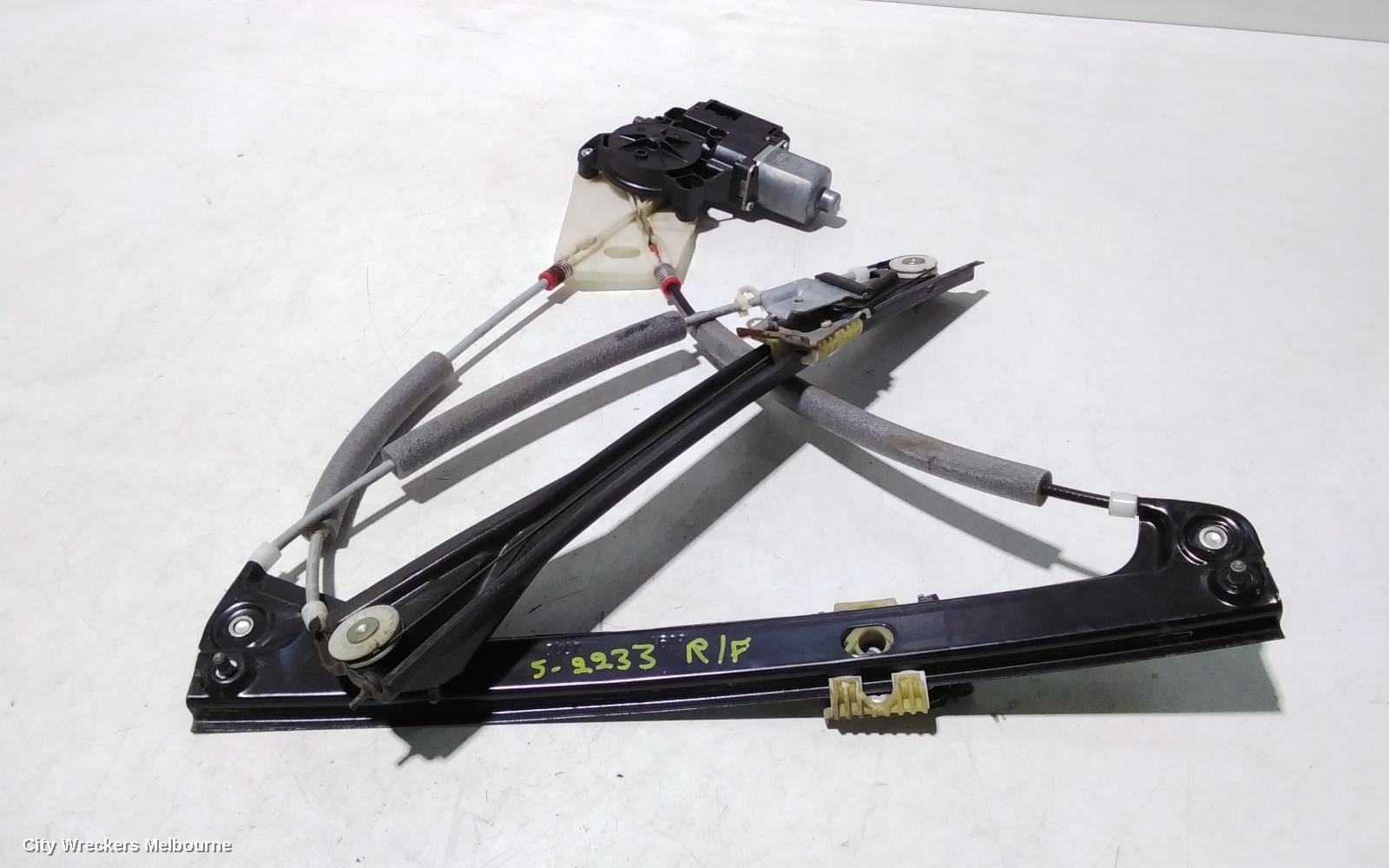VOLKSWAGEN POLO RIGHT FRONT WINDOW REG/MOTOR, 6R, POWER, 5DR HATCH, 05/2010 - 05/2014 - Image 2