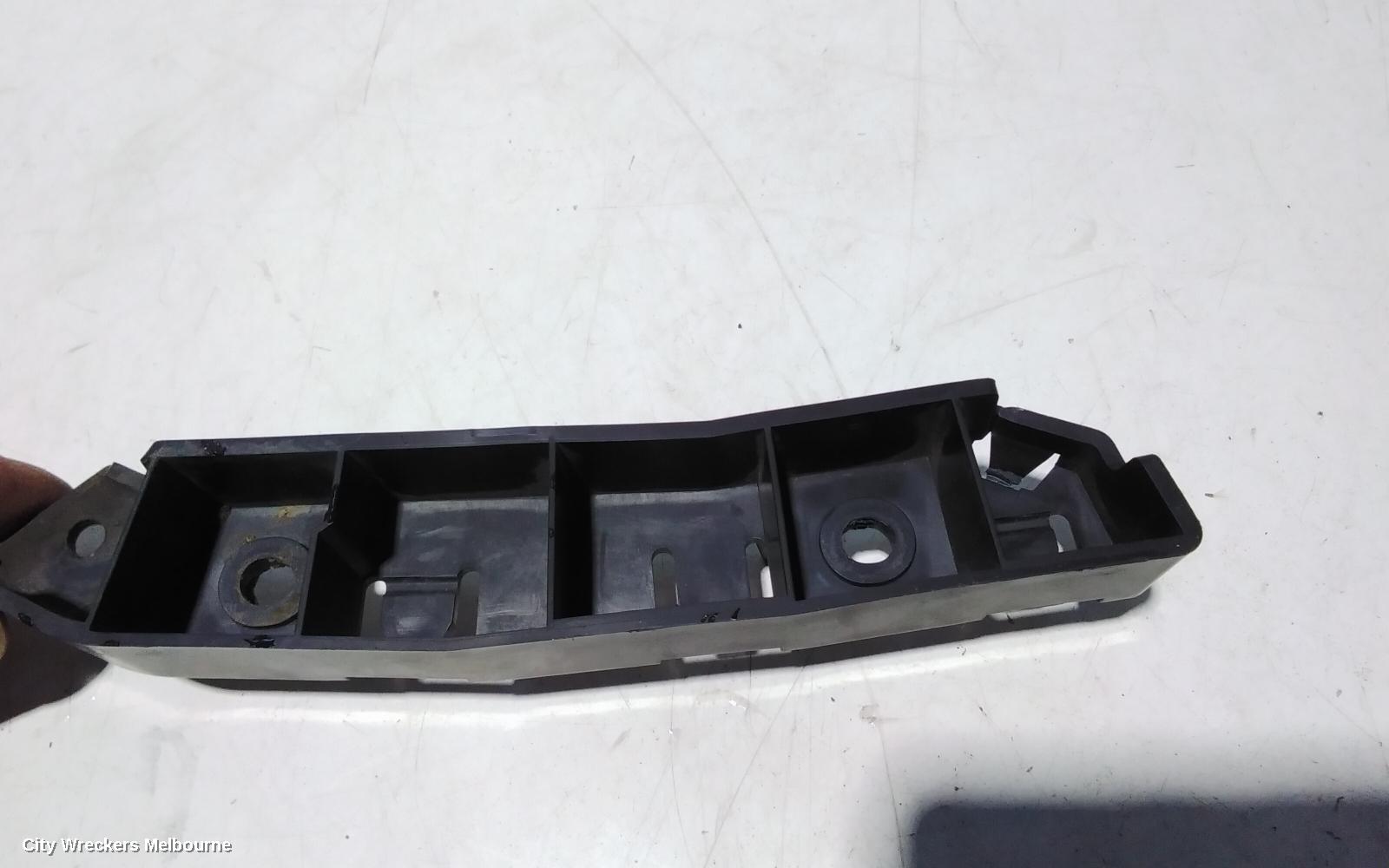 FORD FOCUS, LW 05/2011 - 08/2015, LHF BAR SLIDER: 91736 - Image 3