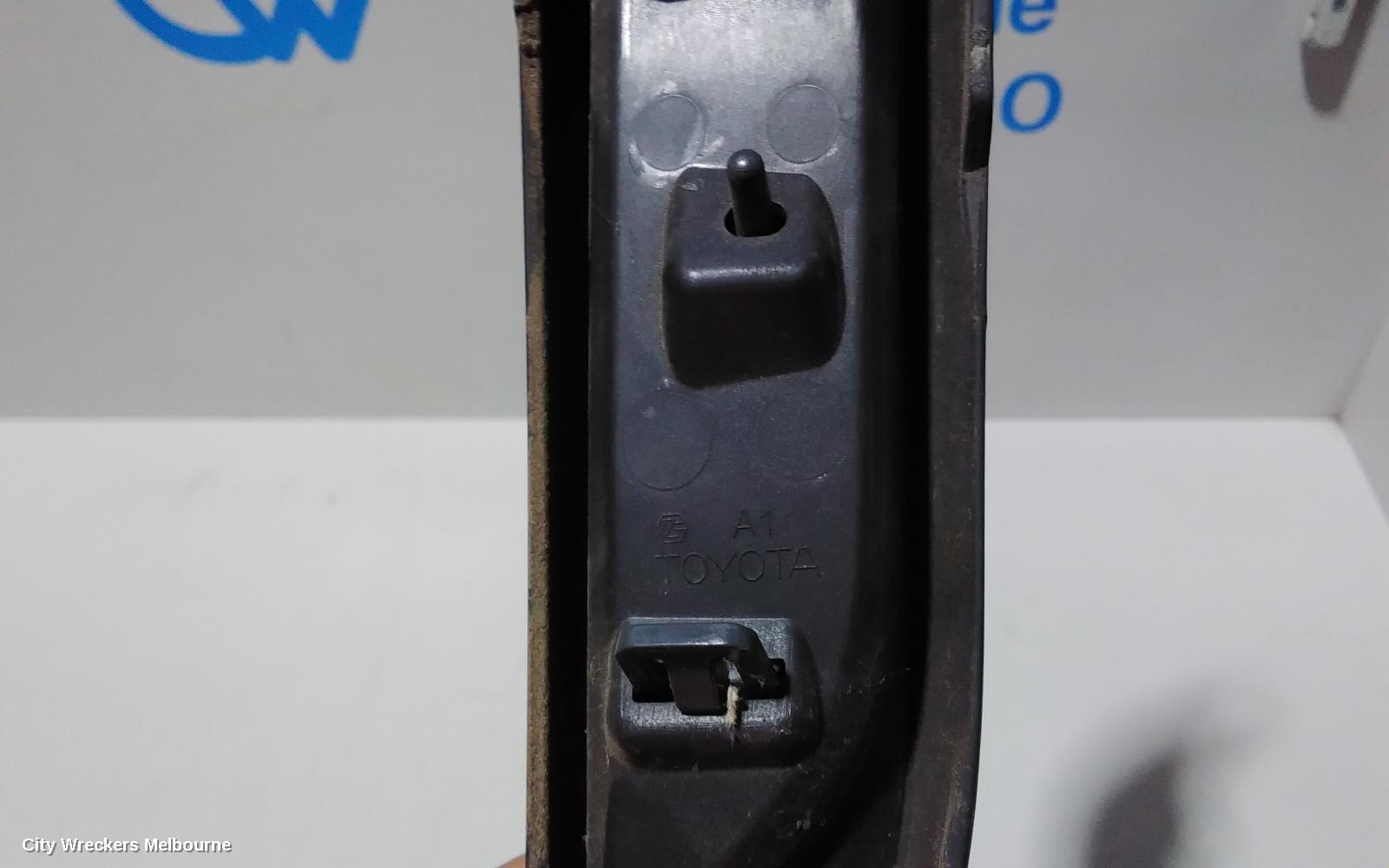 TOYOTA COROLLA LEFT TAILLIGHT, ZRE182R, BUMPER REFLECTOR, HATCH, 10/2012 - 03/2015 - Image 2