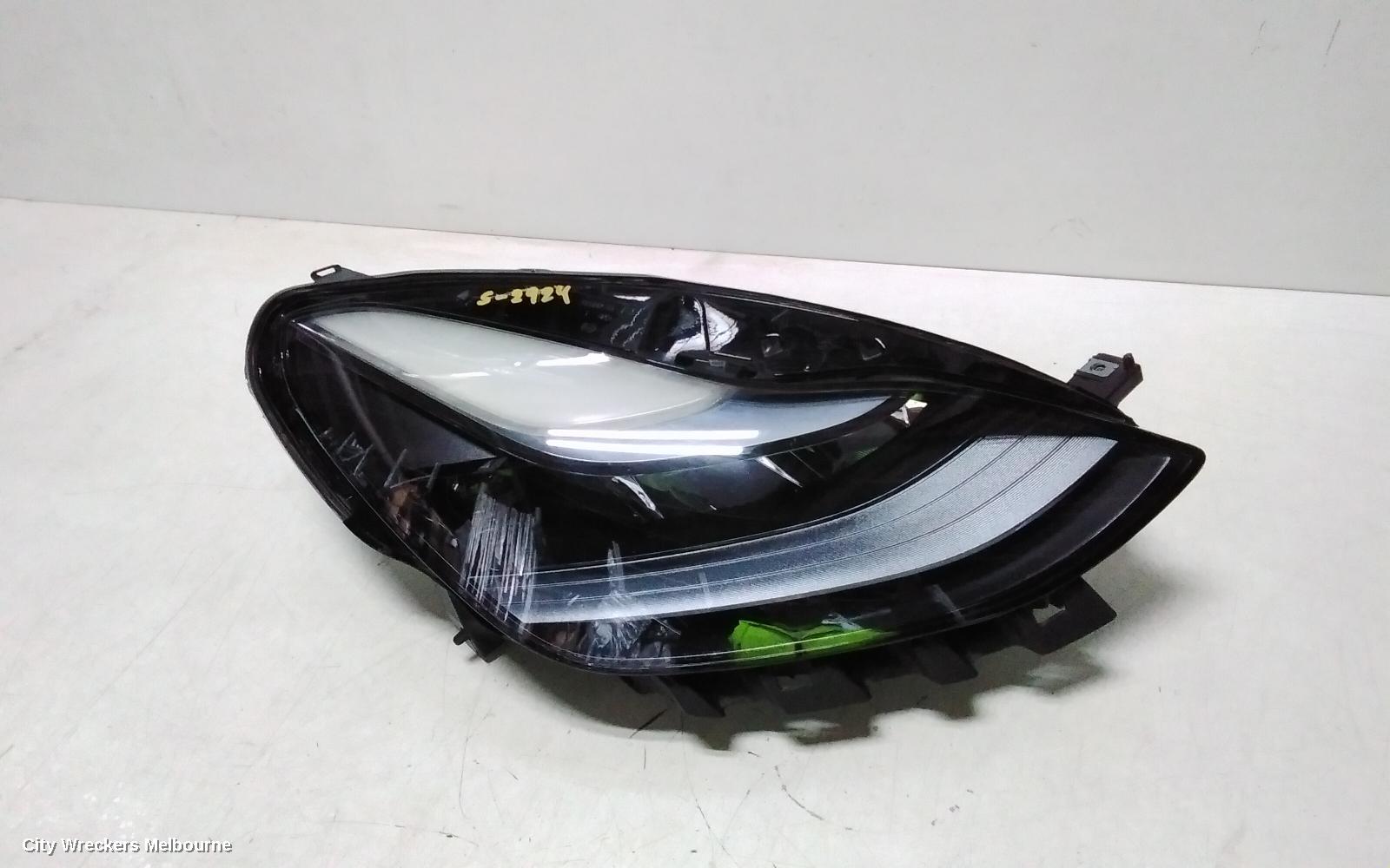 TESLA MODEL 3 RIGHT HEADLAMP, W/ LED TYPE, PROJECTOR TYPE, 1ST GEN, 02/2021 - 08/2023 - Image 2