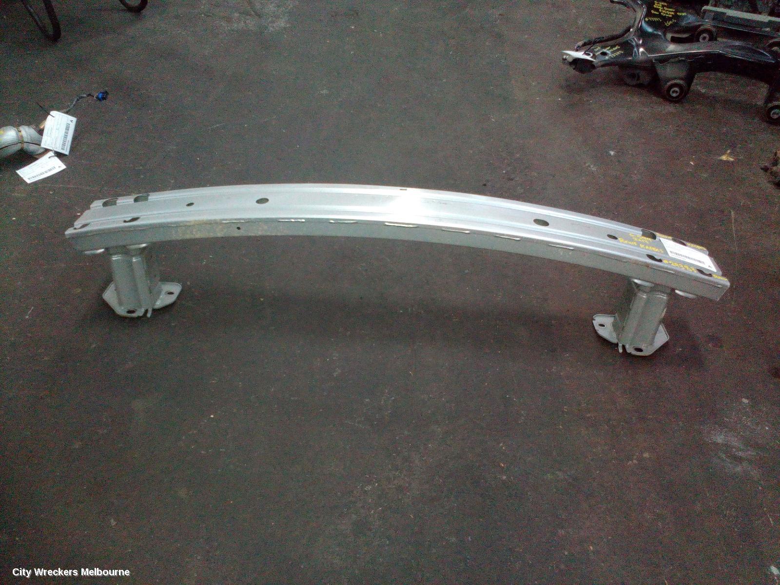 RENAULT KALEOS R/BAR BRACKET/REINFO, REINFORCEMENT, XZG, 05/2016 ONWARDS - Image 1