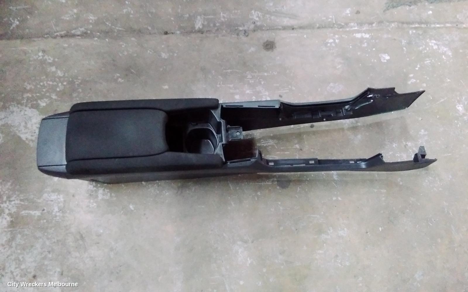 HONDA CIVIC CONSOLE, 10TH GEN, CONSOLE LID ONLY, CLOTH, 05/2016 - 08/2021 - Image 1