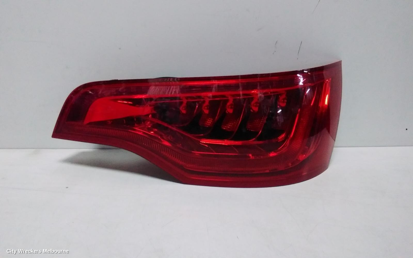 AUDI Q7 RIGHT TAILLIGHT, 4L, IN TAILGATE, 10/2009 - 08/2015 - Image 3