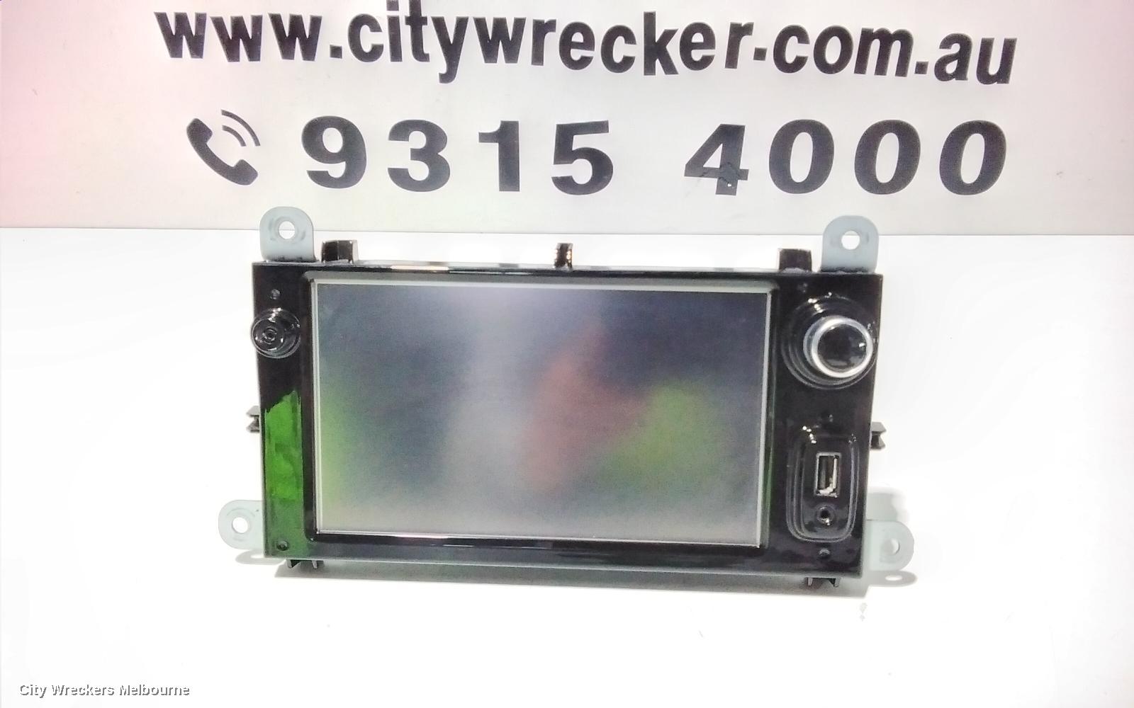 RENAULT CLIO RADIO/CD/DVD/SAT/TV, MP3/CD/CASSETTE, X98, 09/2013 - 10/2019 - Image 2