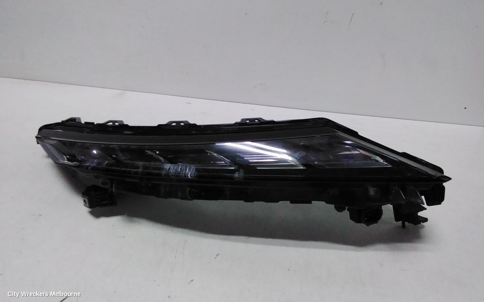 MITSUBISHI OUTLANDER RIGHT INDICATOR/FOG/SIDE, ZM, DAYTIME RUNNING LAMP, 08/2021 ONWARDS - Image 1