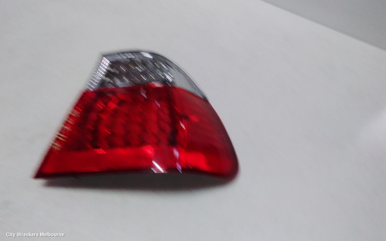 BMW 3 SERIES RIGHT TAILLIGHT, E46, COUPE, STANDARD TYPE, CLEAR FLASHER, 06/1999 - 03/2003 - Image 2