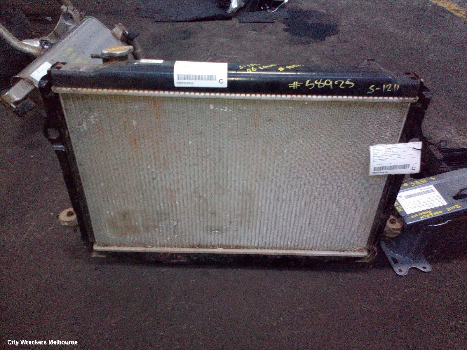 TOYOTA LANDCRUISER RADIATOR, 80 SERIES AUTO 4.5 1FZ 05/1990 - 03/1998 - Image 2