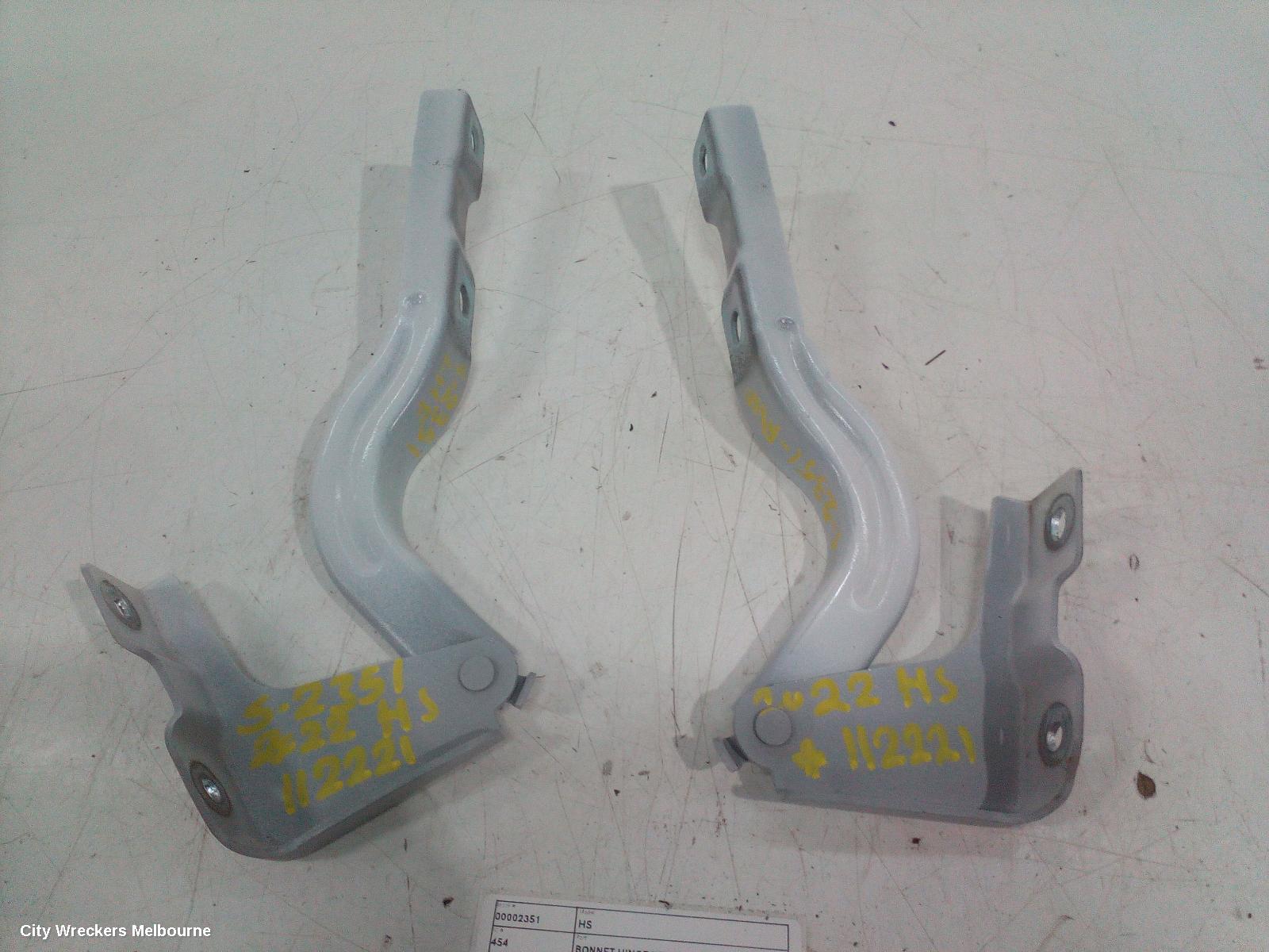 MG HS BONNET HINGE/STRUT, SAS23, 08/2019 - 12/2024 - Image 2