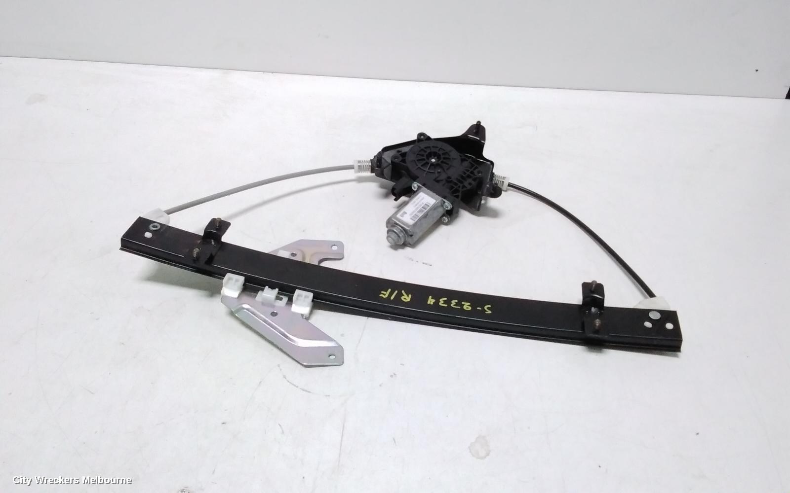 MG MG3 RIGHT FRONT WINDOW REG/MOTOR, DOOR REG ASSY (REG AND MOTOR), SZP1, 07/2016 ONWARDS - Image 1