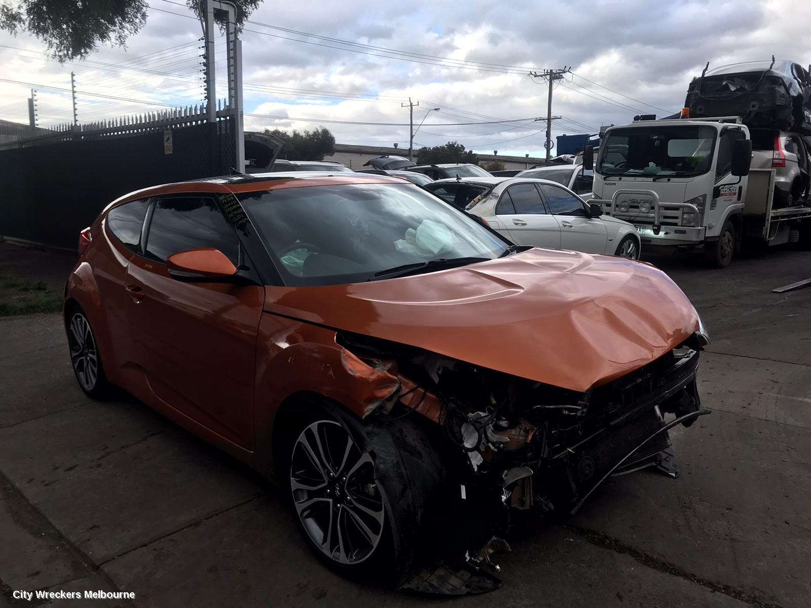 HYUNDAI VELOSTER COMPLETE INTERIOR, FS, LEATHER, BLACK, NON TURBO, 12/2011 - 02/2018 - Image 2