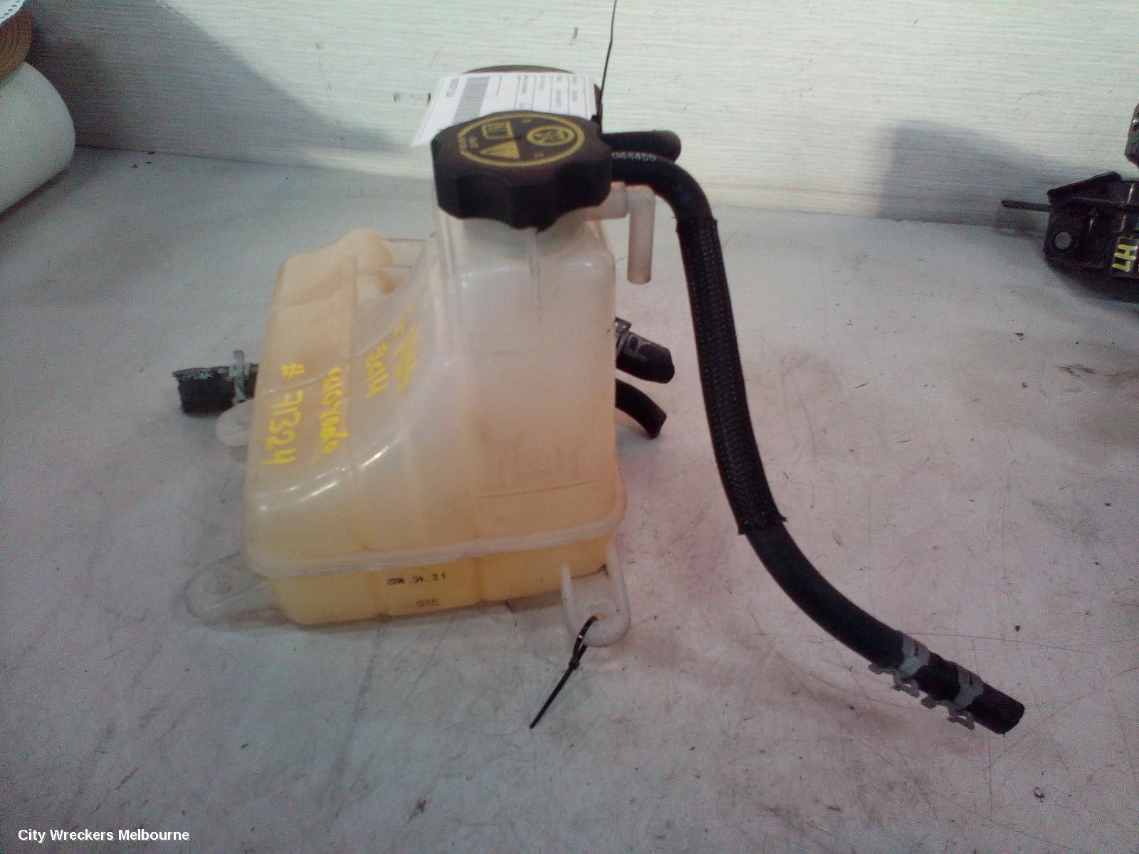 HOLDEN COLORADO OVERFLOW BOTTLE, RG 7, 12/2012 - 06/2016 - Image 3