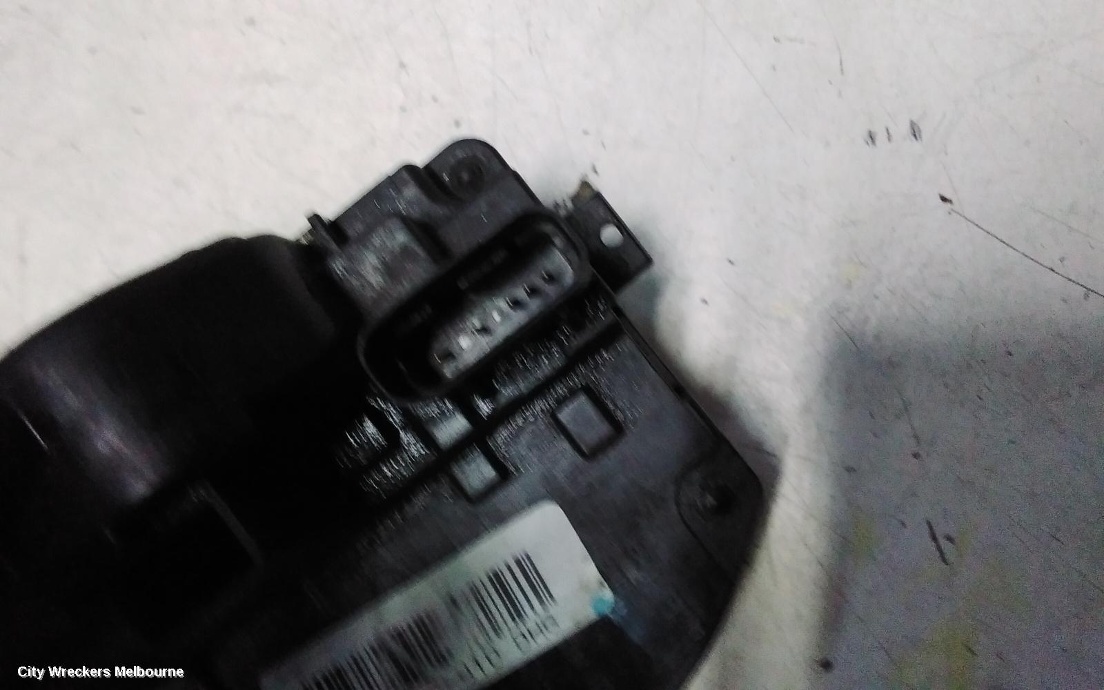 HYUNDAI I30 DOOR/BOOT/GATE LOCK, RIGHT REAR DOOR LOCK, FD, HATCH, 09/2007 - 04/2012 - Image 3