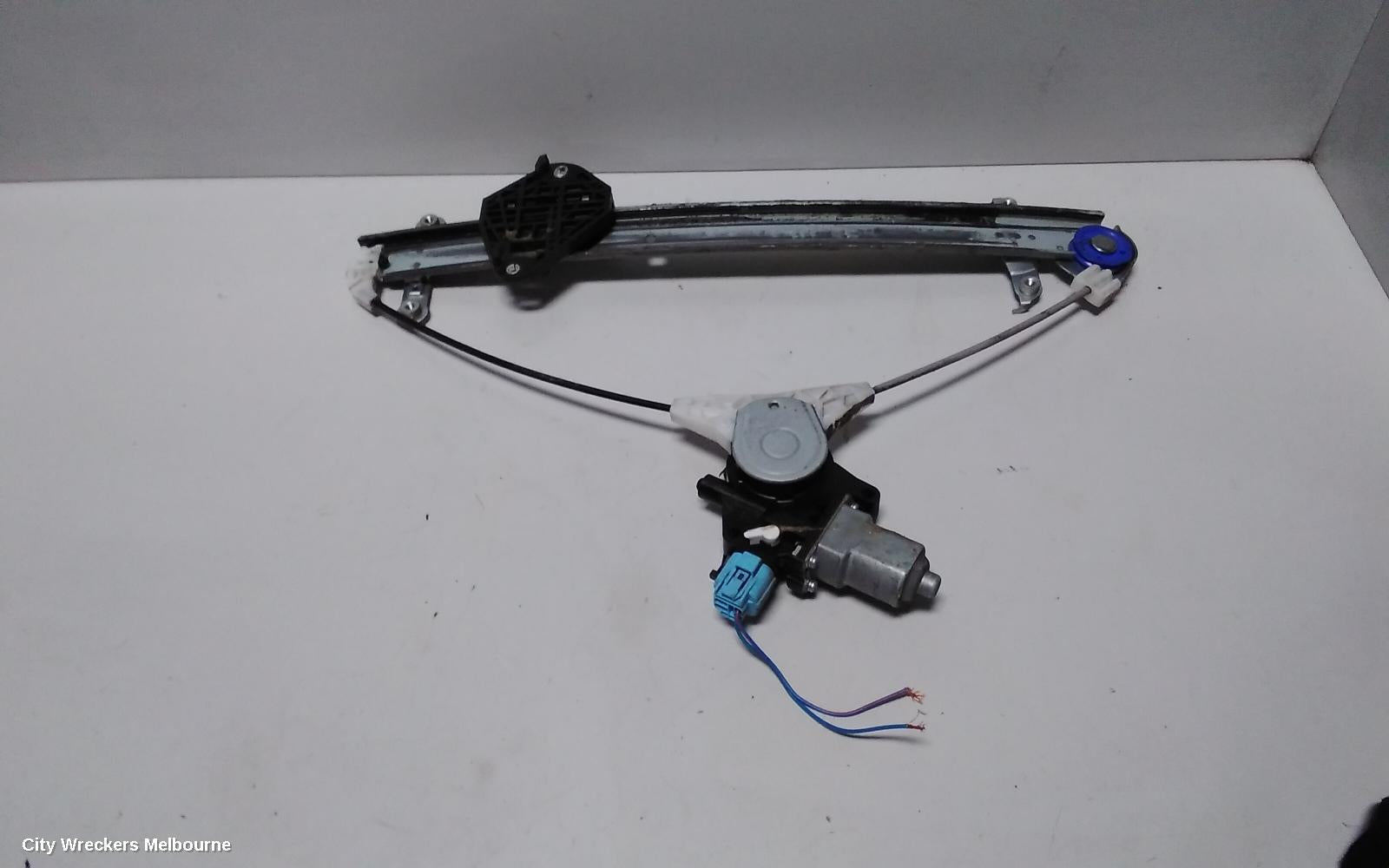 SUBARU IMPREZA RIGHT FRONT WINDOW REG/MOTOR, G3, 2 PIN TYPE, 04/2007 - 12/2013 - Image 3