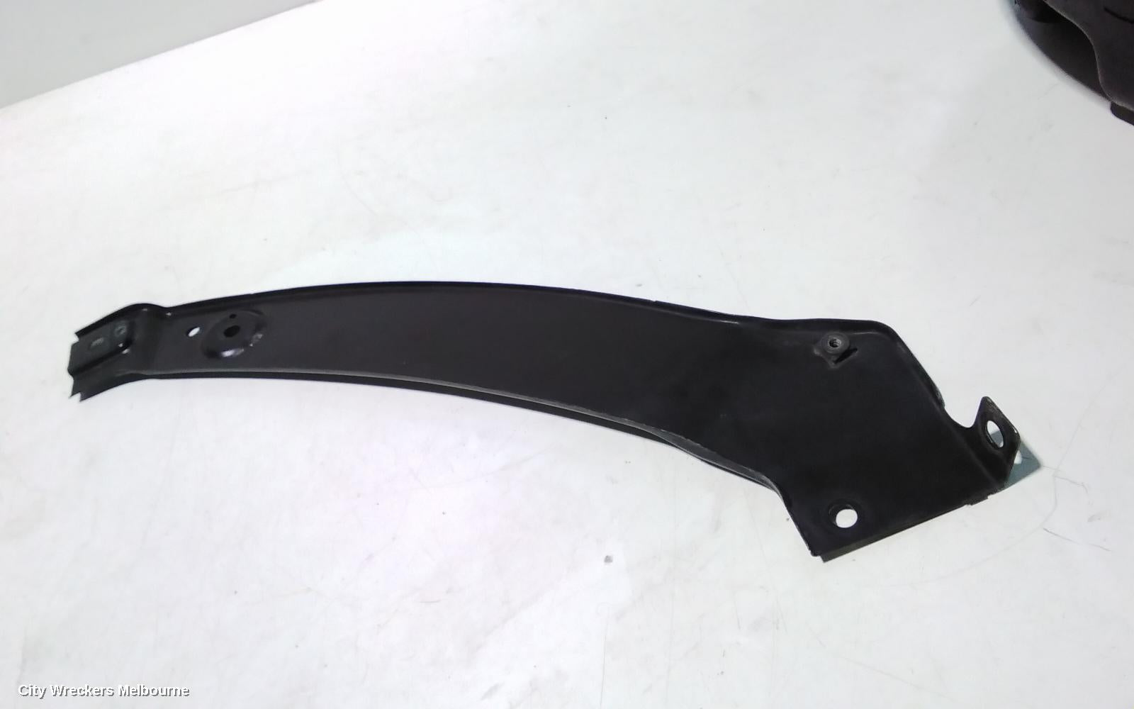 MITSUBISHI EXPRESS, SN, 03/2020 - 12/2022, RH HEADLIGHT HOLDER: 97264 - Image 2