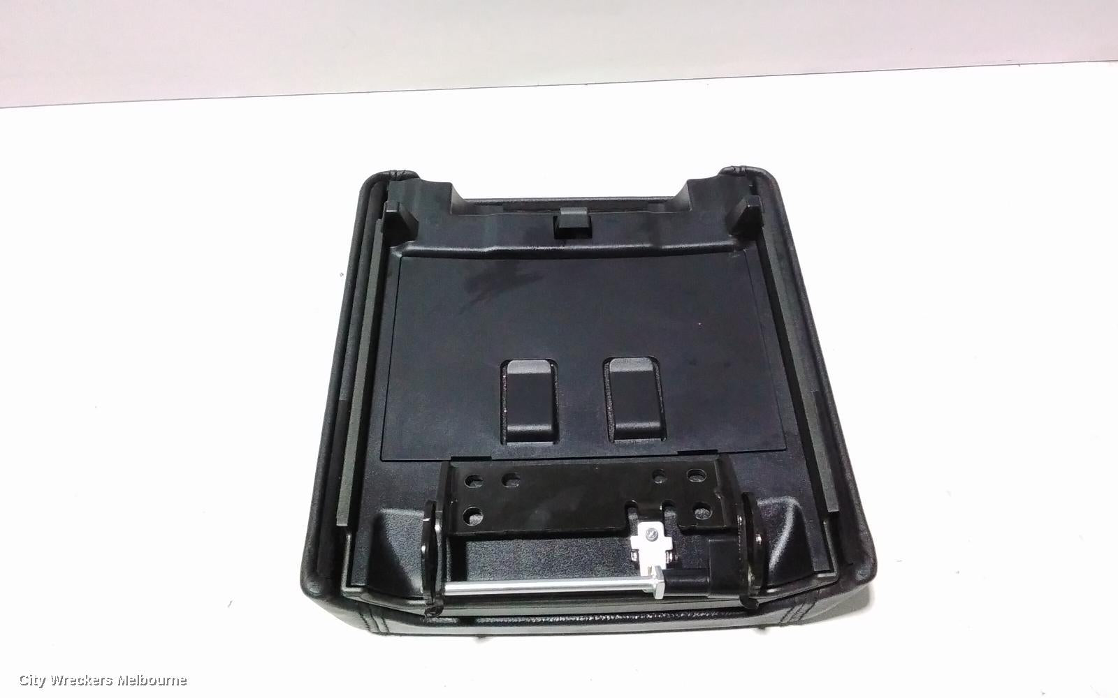 LAND ROVER DISCOVERY SPORT CONSOLE, L550, 01/2015 ONWARDS - Image 3