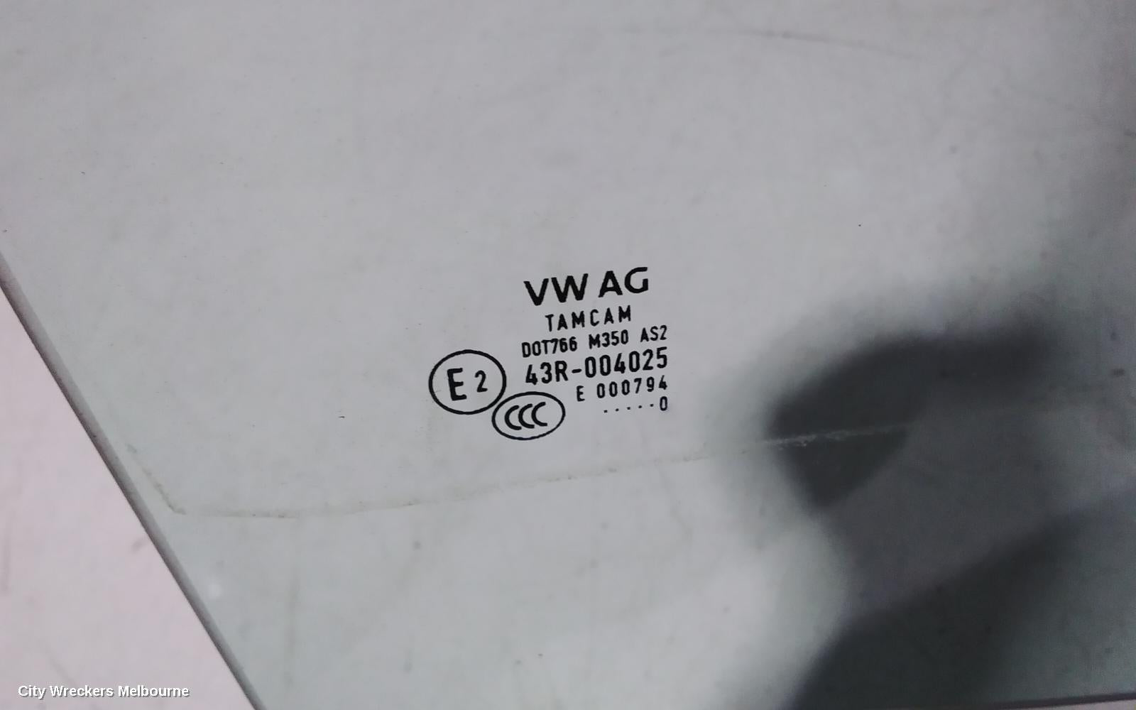 VOLKSWAGEN CRAFTER RIGHT FRONT DOOR WINDOW, SY1, 08/2017 ONWARDS - Image 3