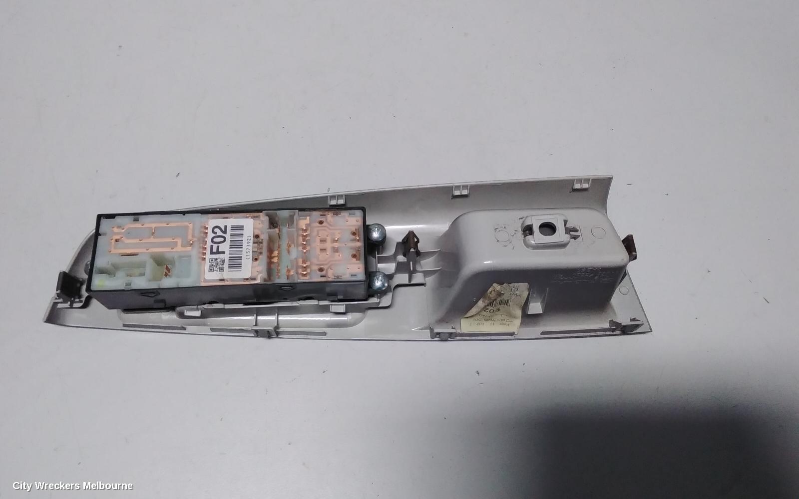 SUBARU IMPREZA PWR DR WIND SWITCH, RH FRONT (MASTER SWITCH), F08, G3, 04/2007 - 12/2013 - Image 3